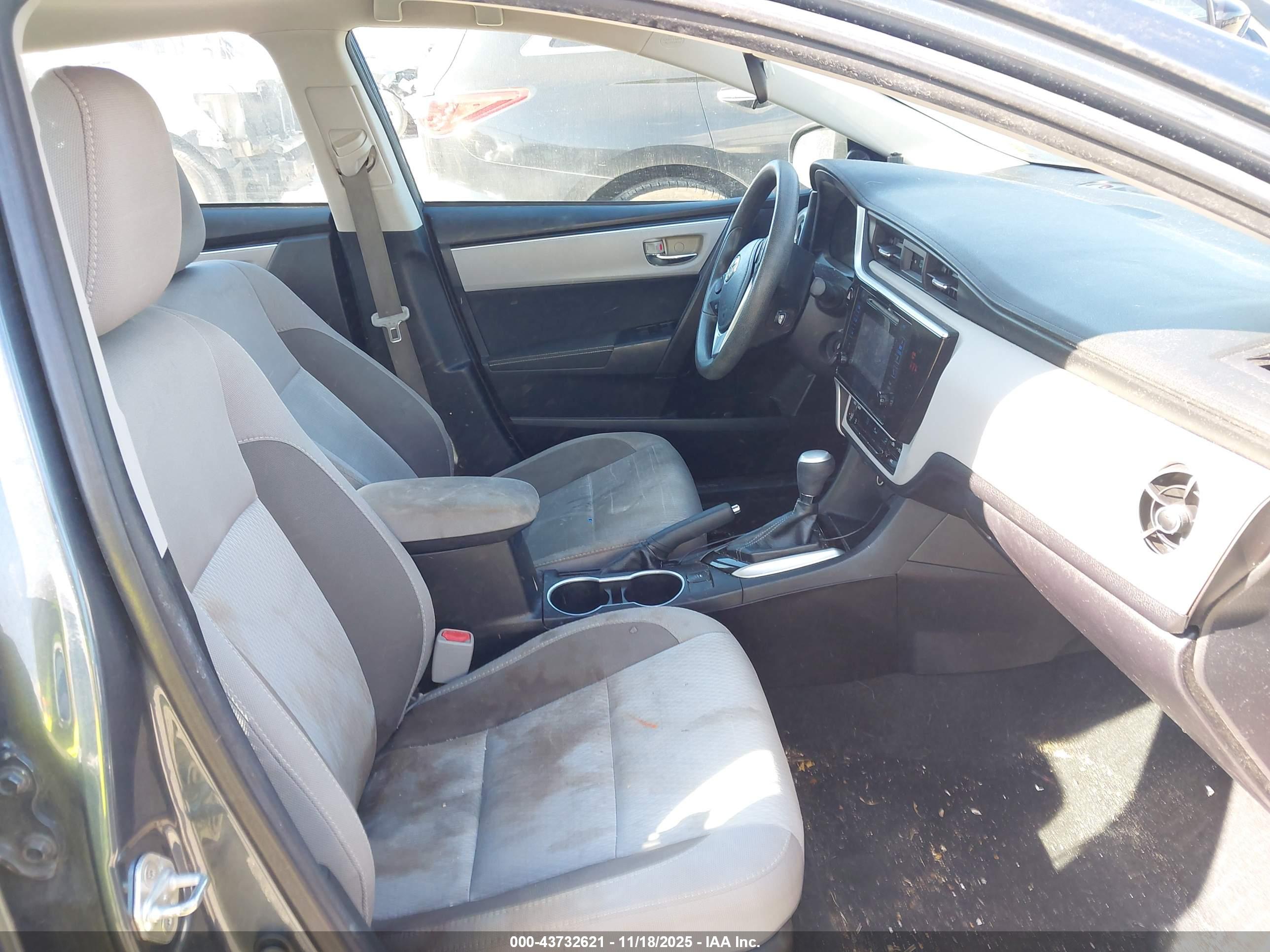 TOYOTA COROLLA image 5