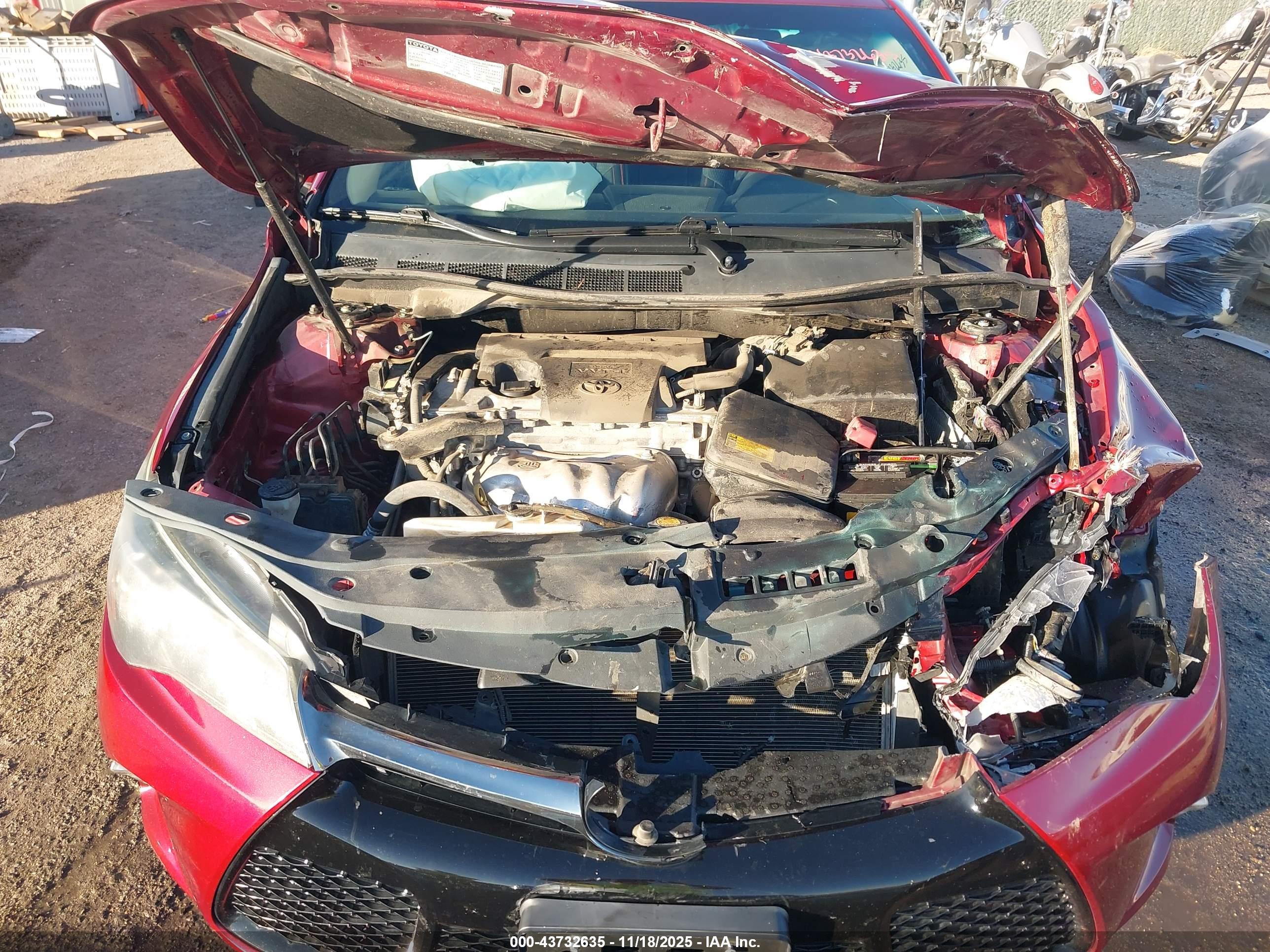 TOYOTA CAMRY image 10