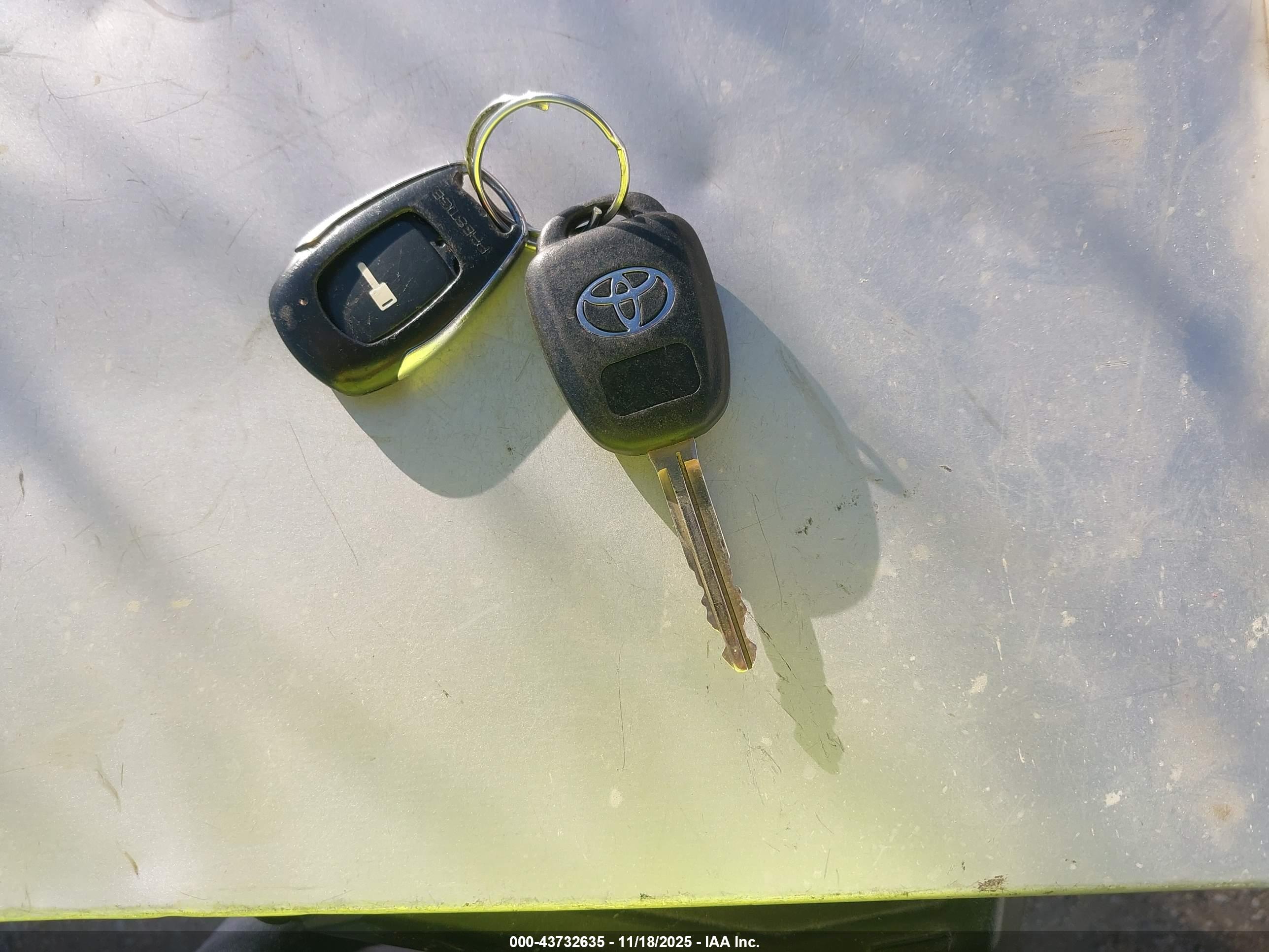 TOYOTA CAMRY image 11