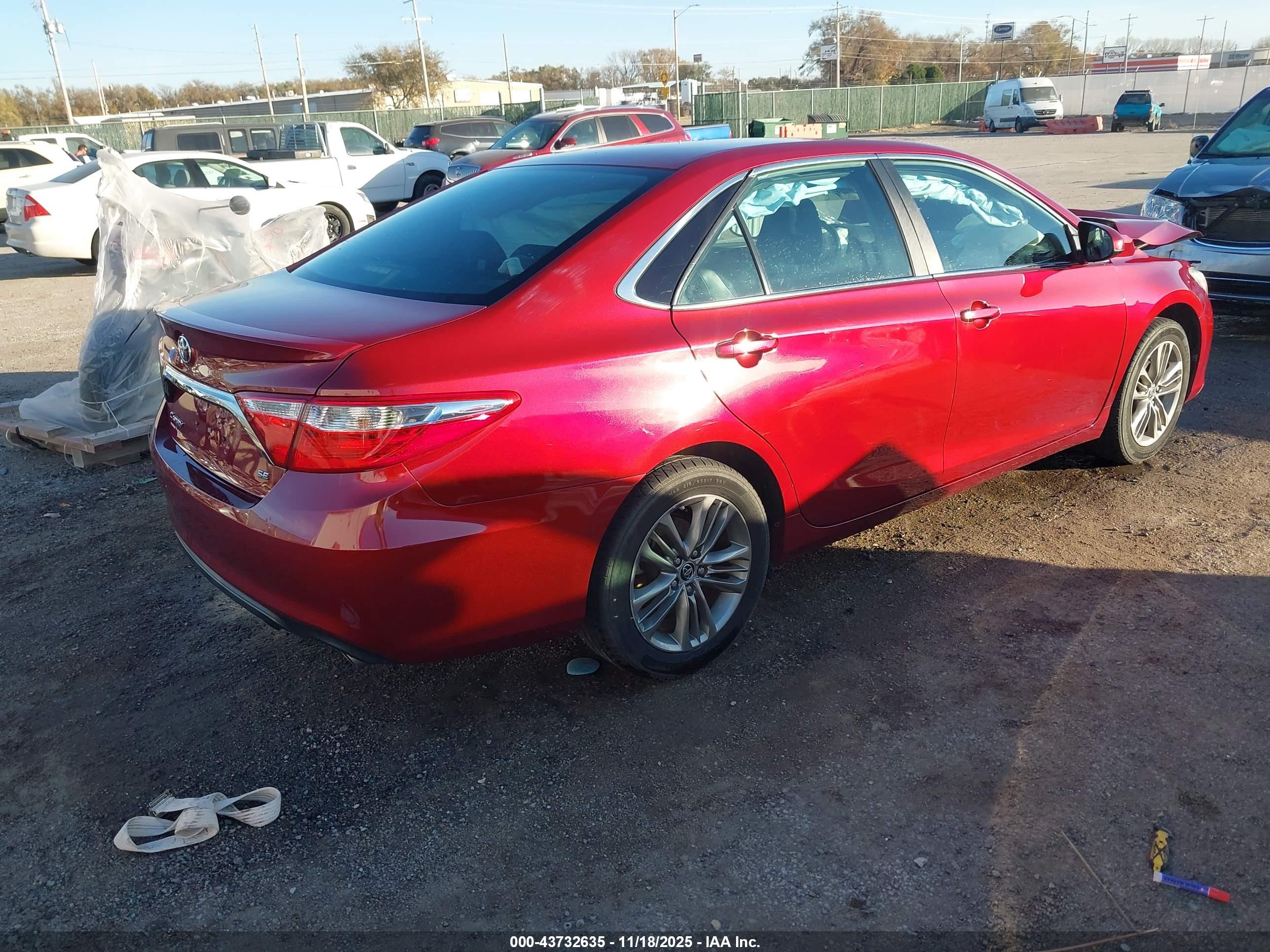 TOYOTA CAMRY image 4