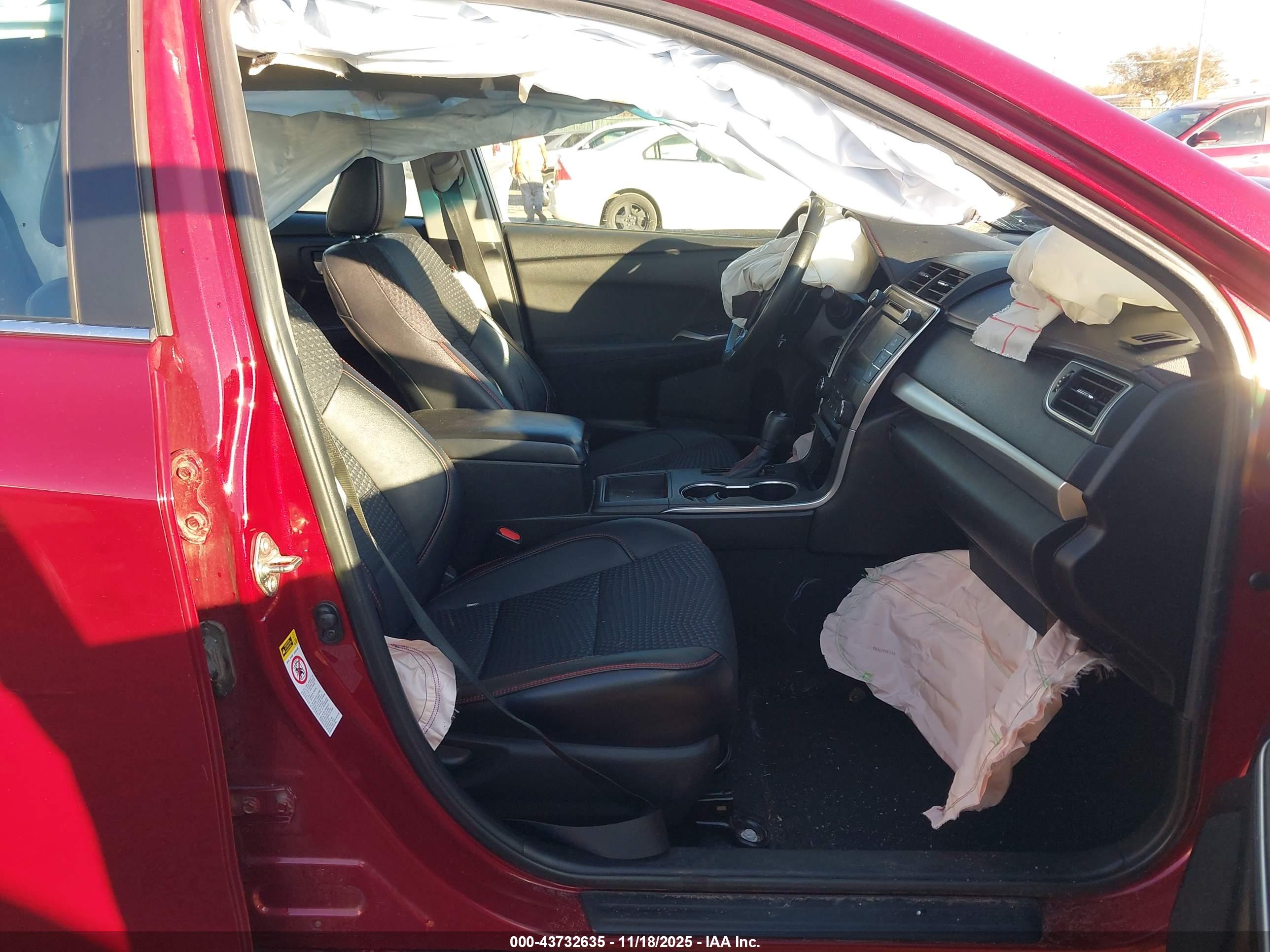 TOYOTA CAMRY image 5
