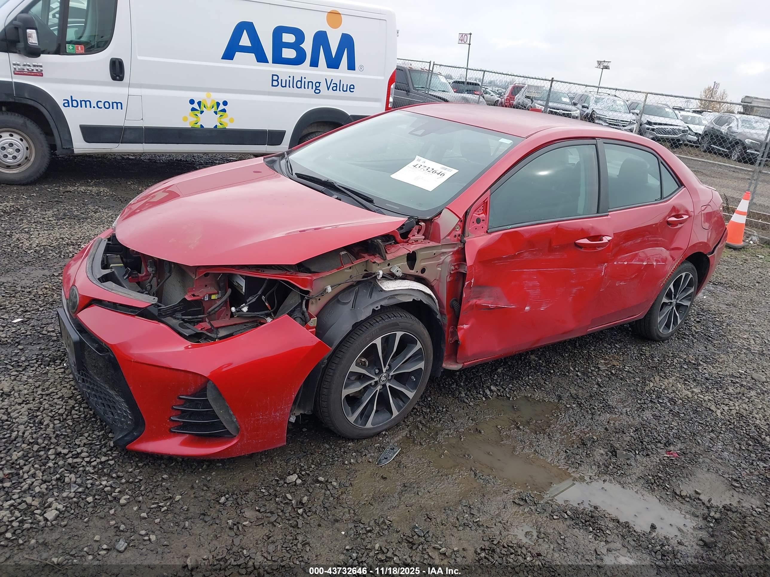 TOYOTA COROLLA image 2