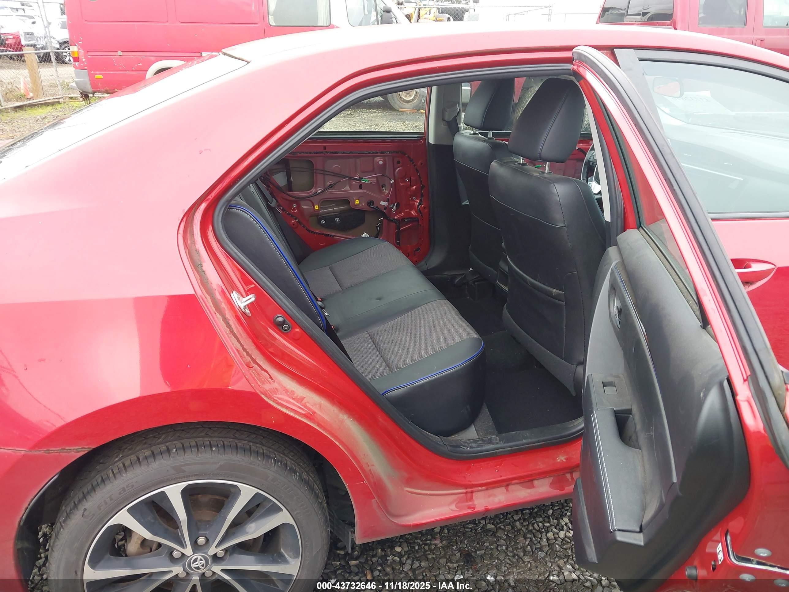 TOYOTA COROLLA image 8