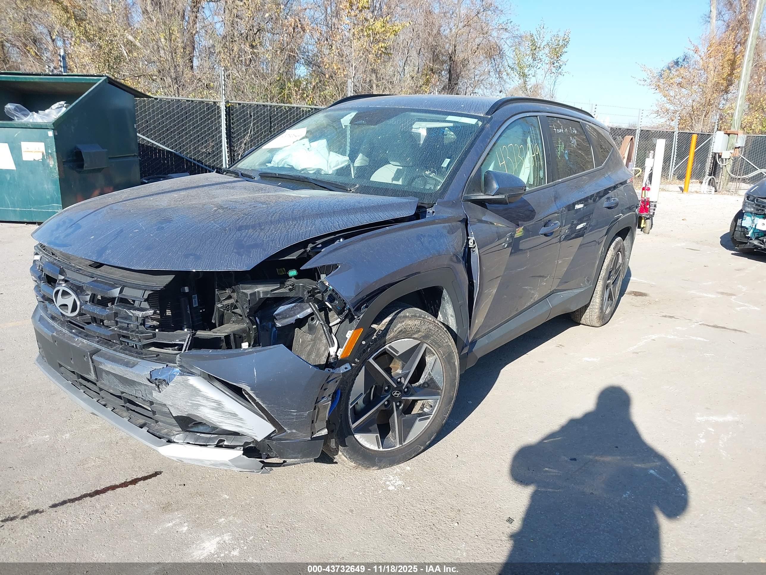 HYUNDAI TUCSON image 2