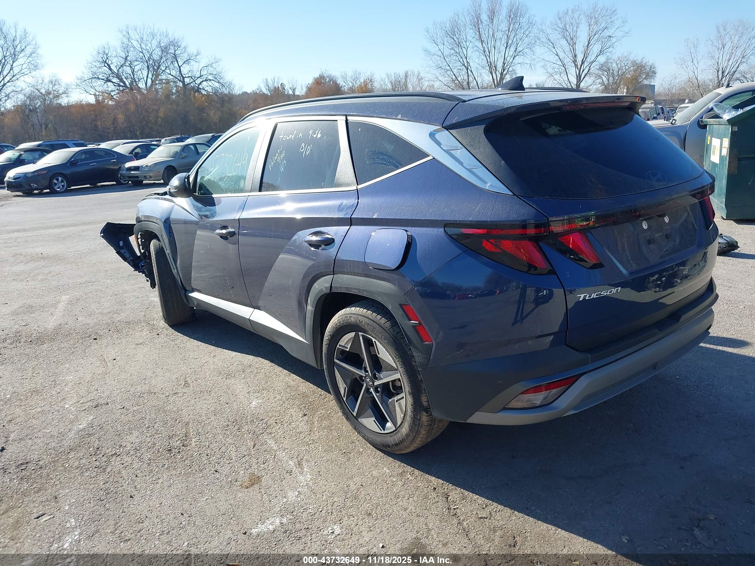 HYUNDAI TUCSON image 3