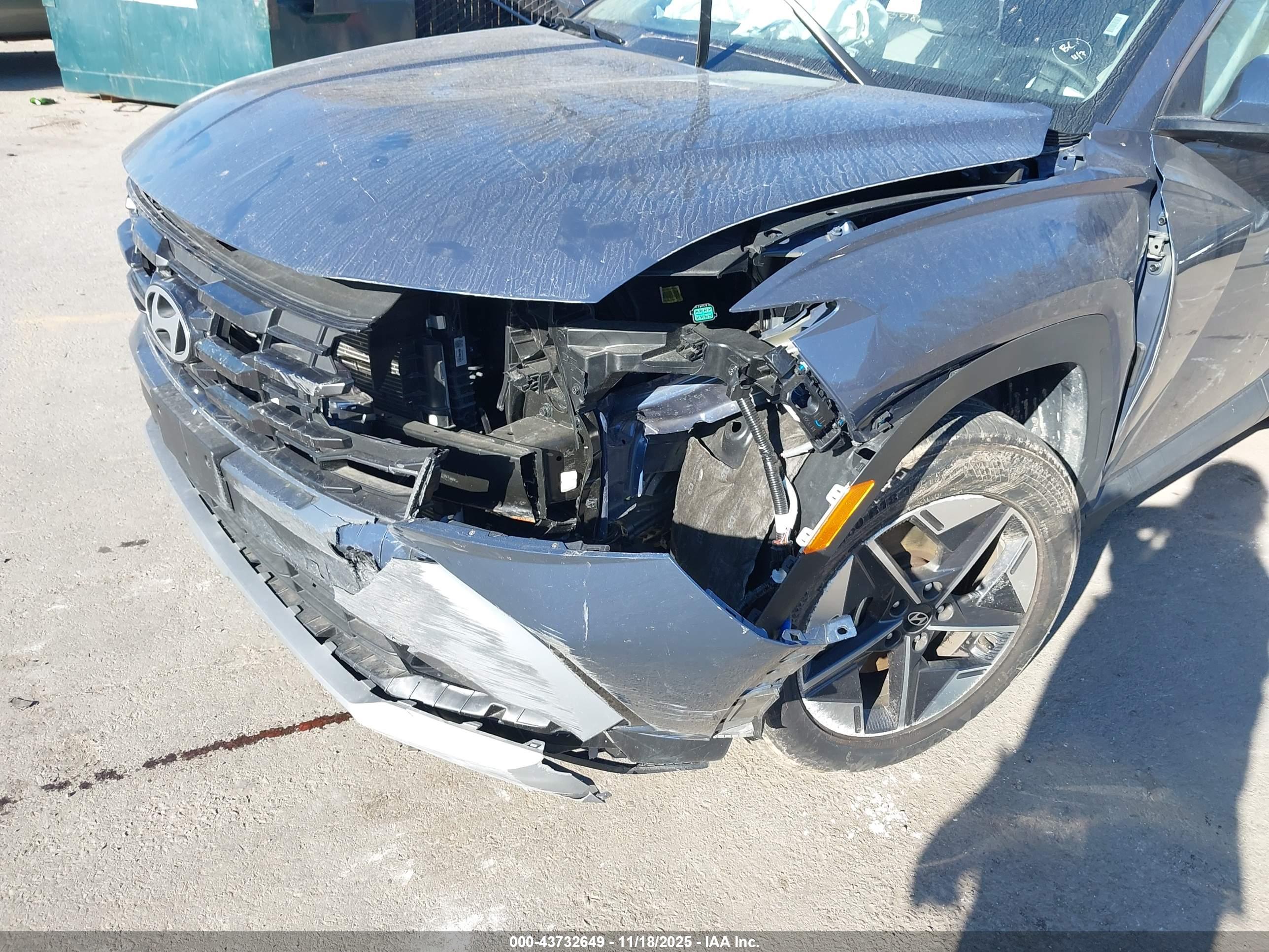 HYUNDAI TUCSON image 6