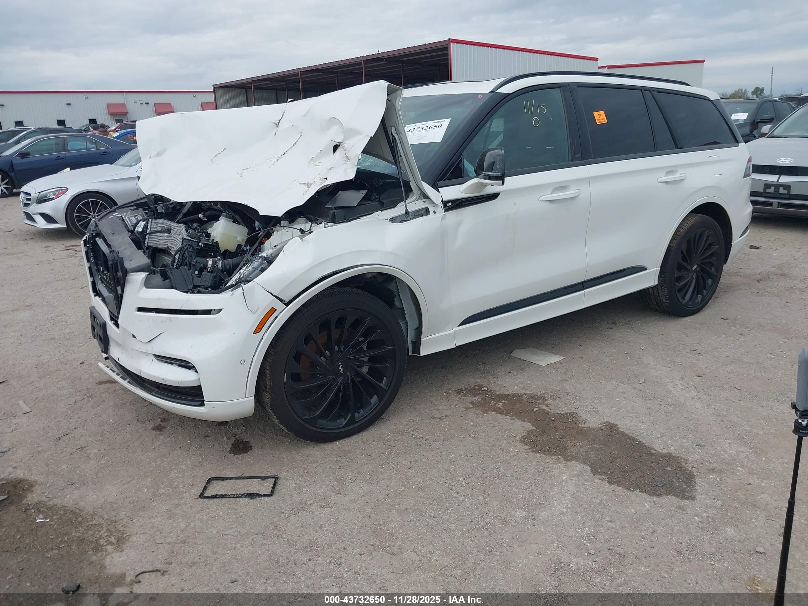 LINCOLN AVIATOR image 2