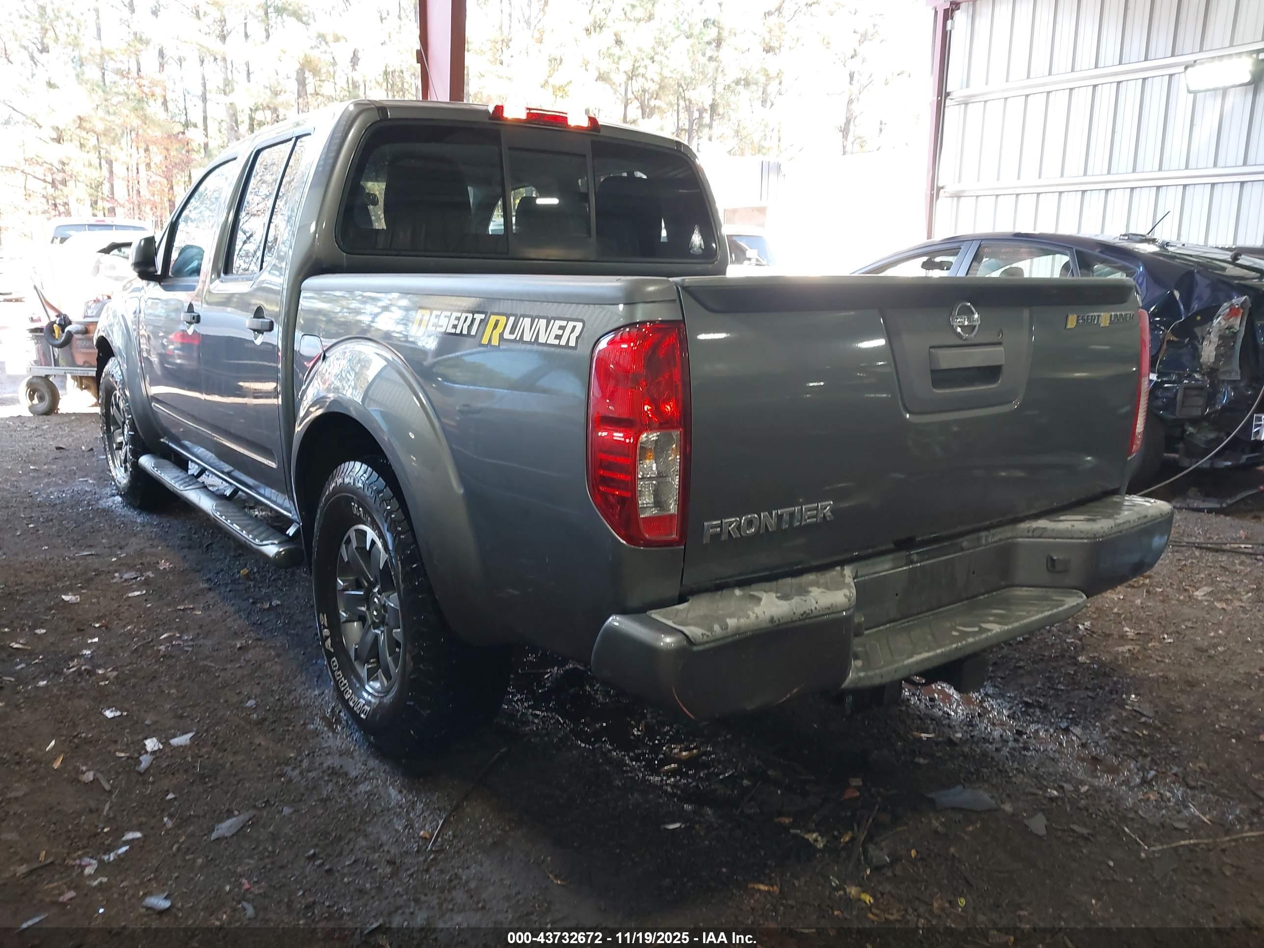 NISSAN FRONTIER image 3