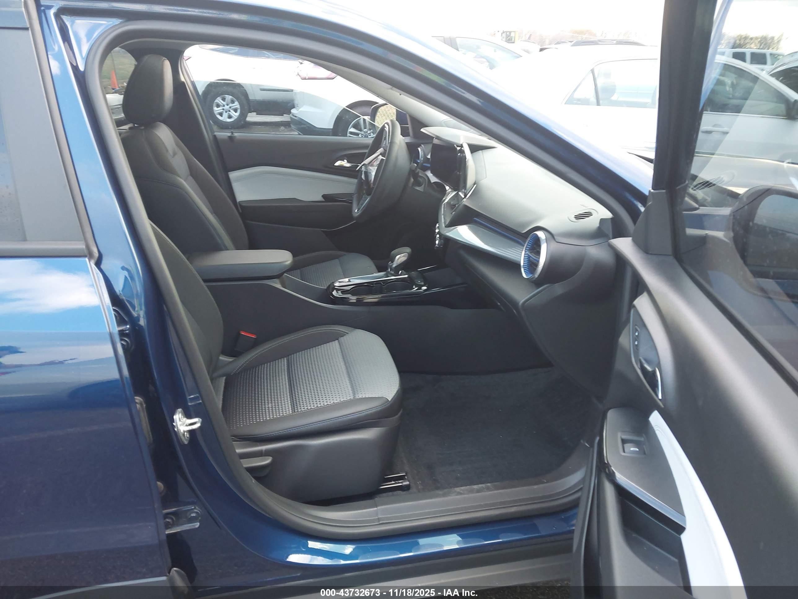 CHEVROLET TRAX image 5