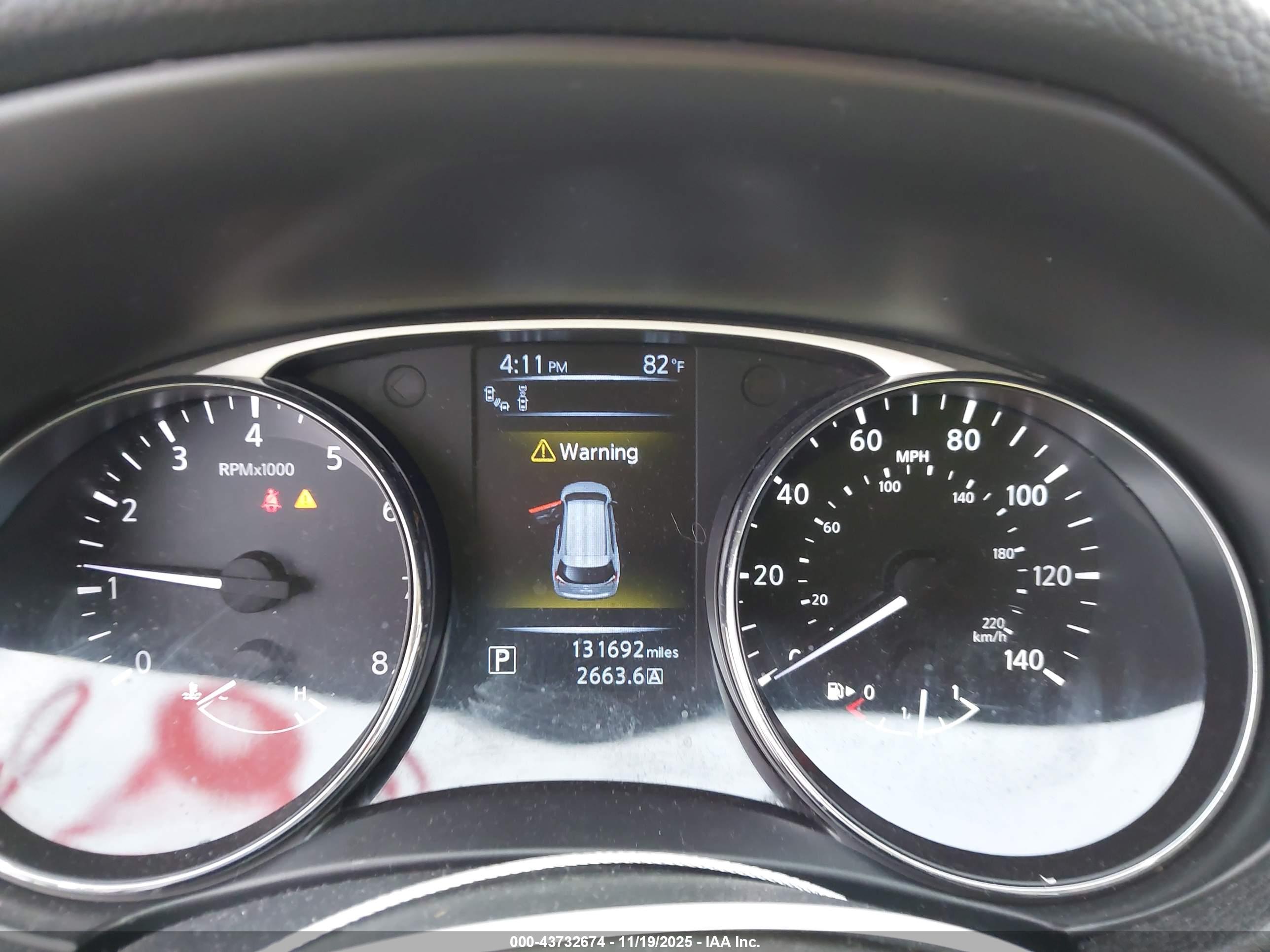 NISSAN ROGUE image 7