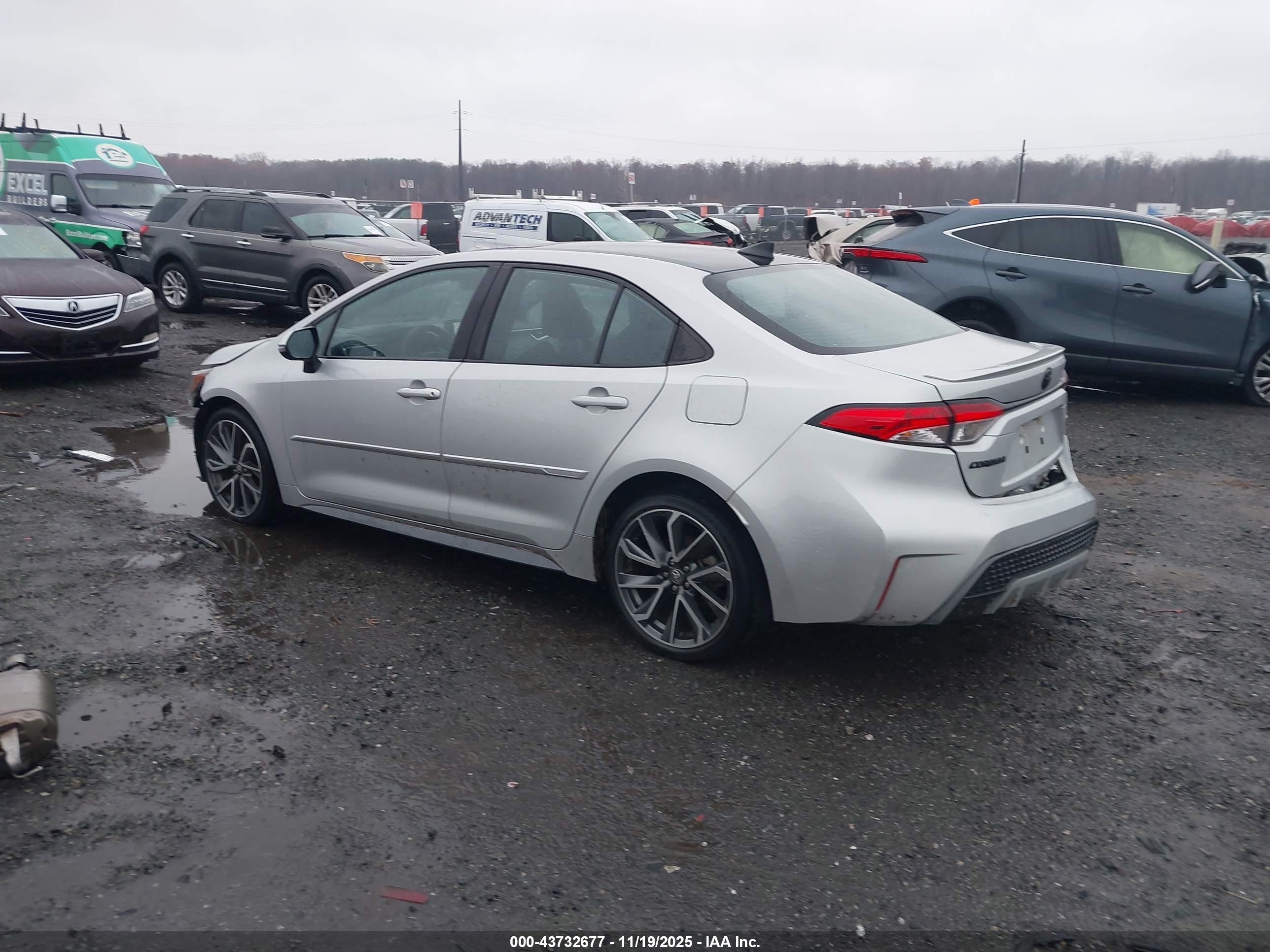 TOYOTA COROLLA image 3
