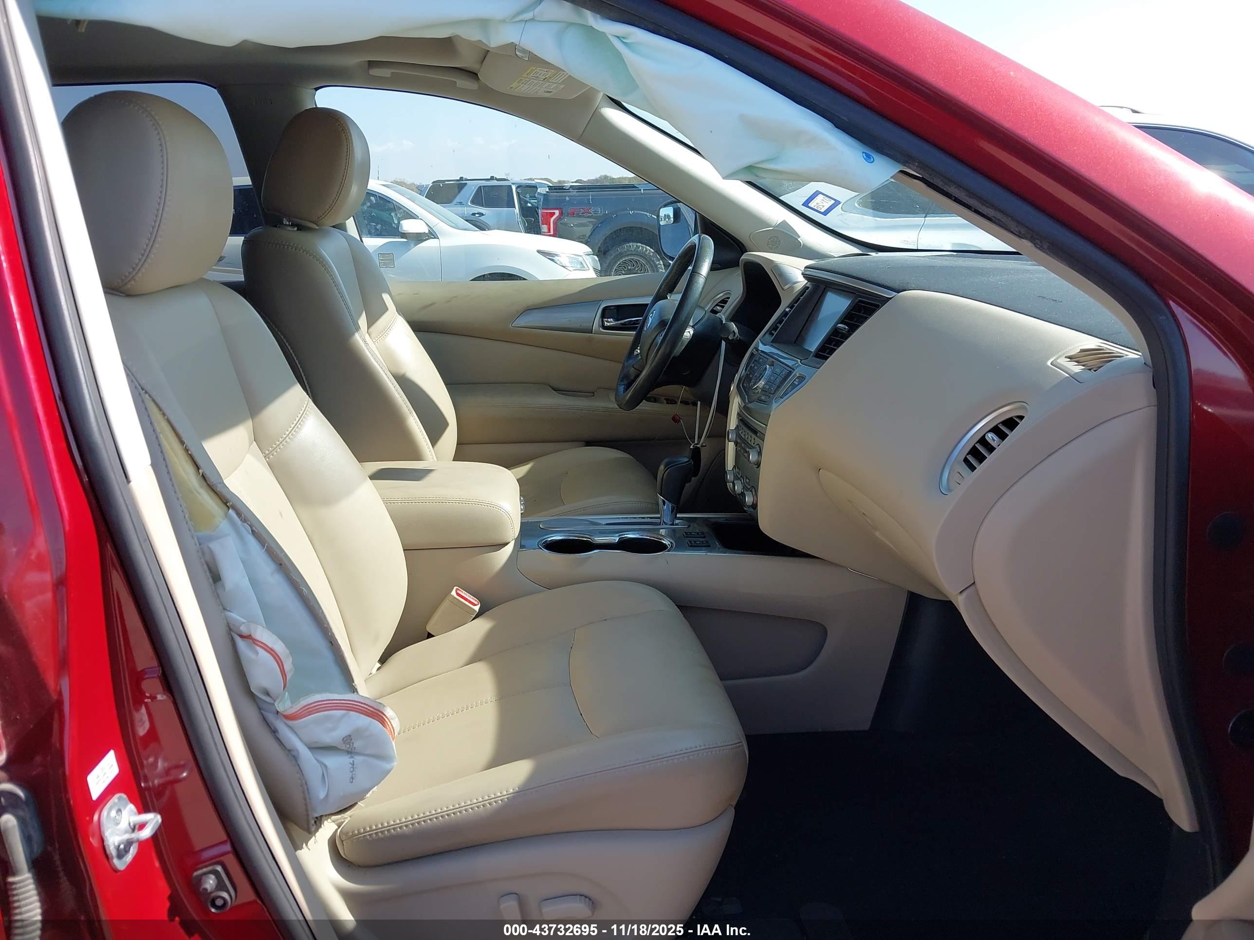 NISSAN PATHFINDER image 5