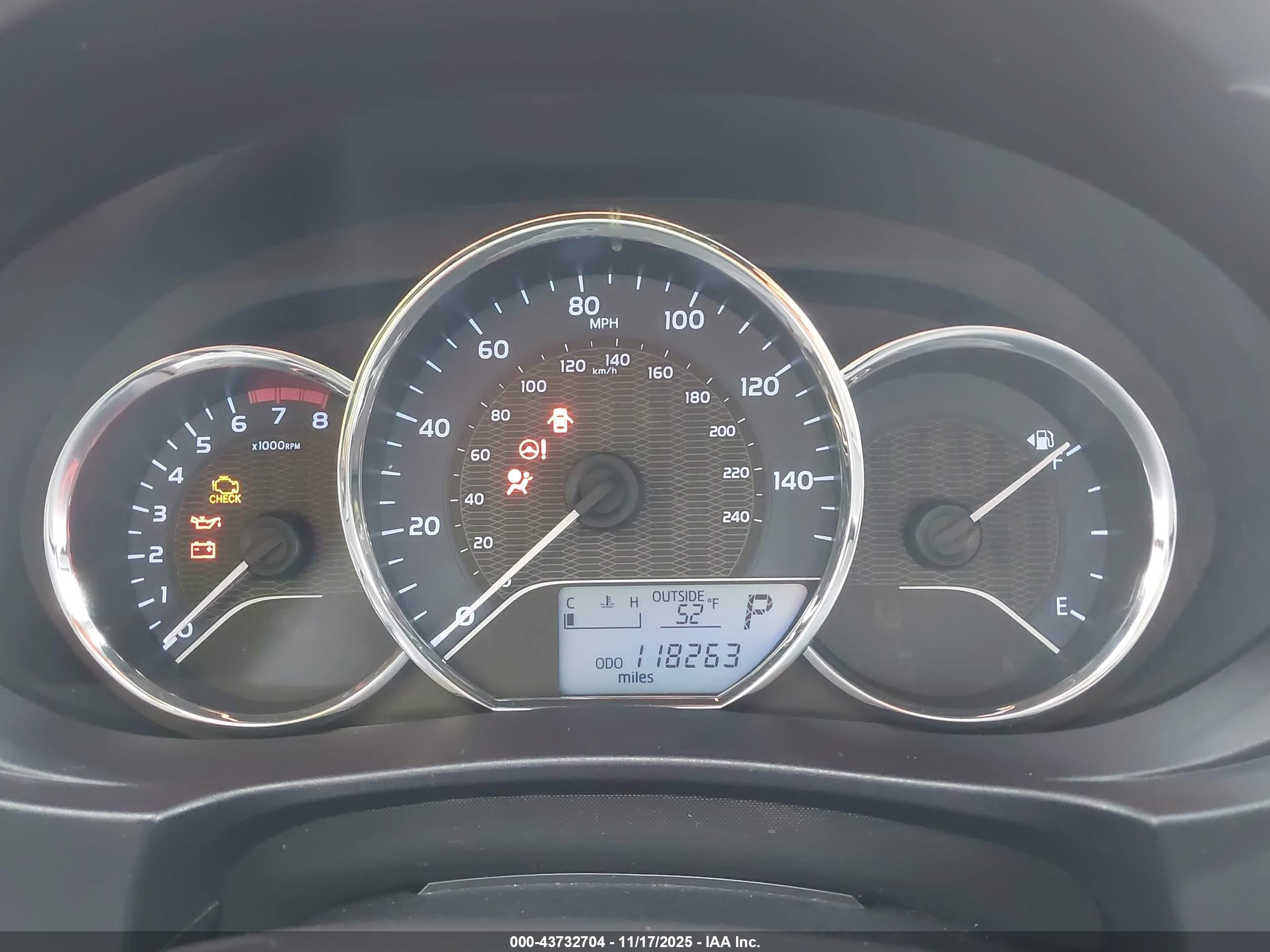 TOYOTA COROLLA image 7