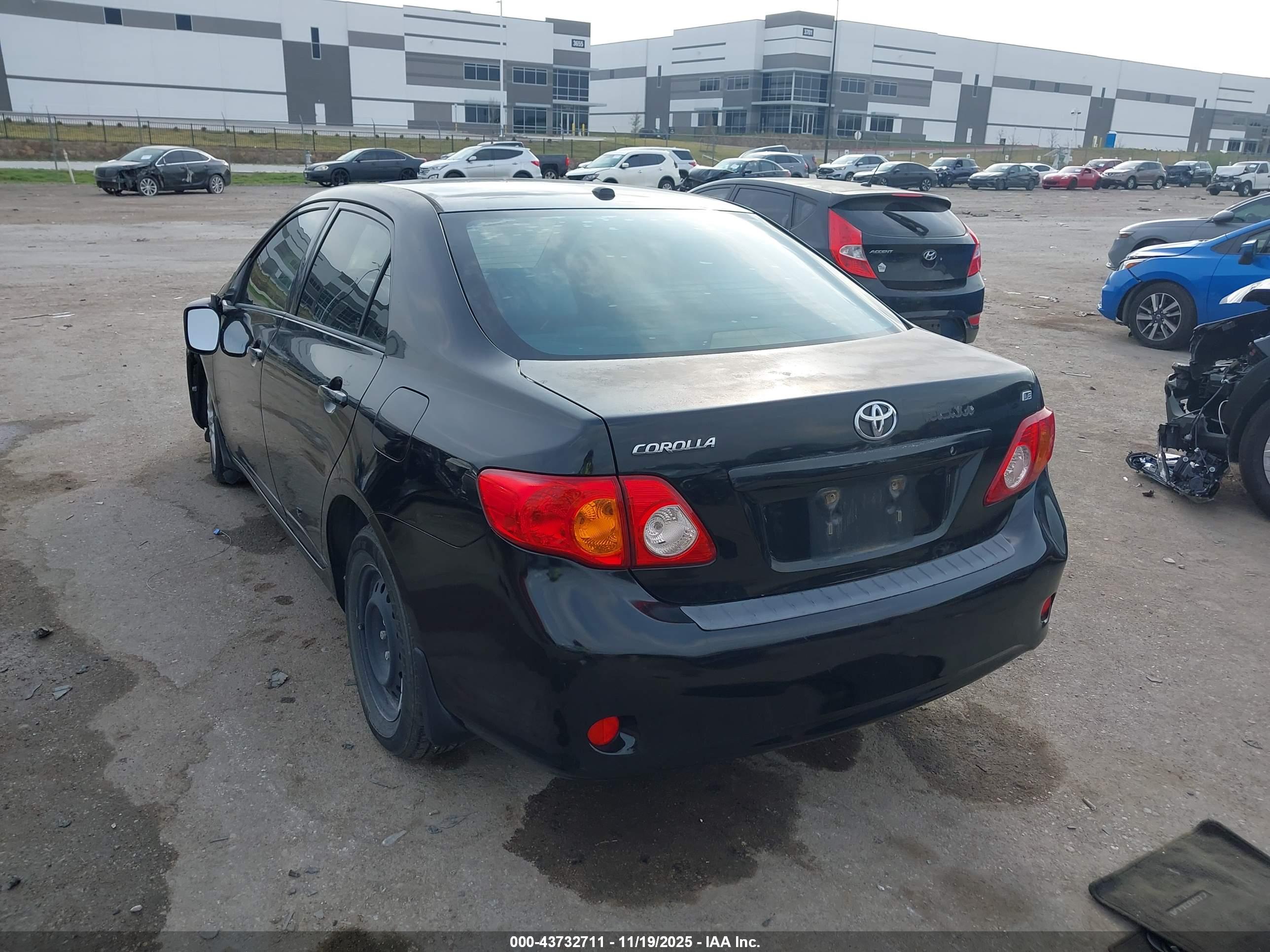 TOYOTA COROLLA image 3