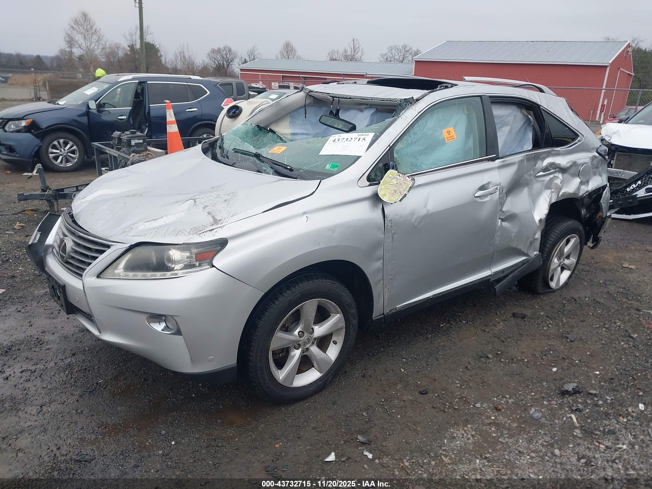 LEXUS RX image 2