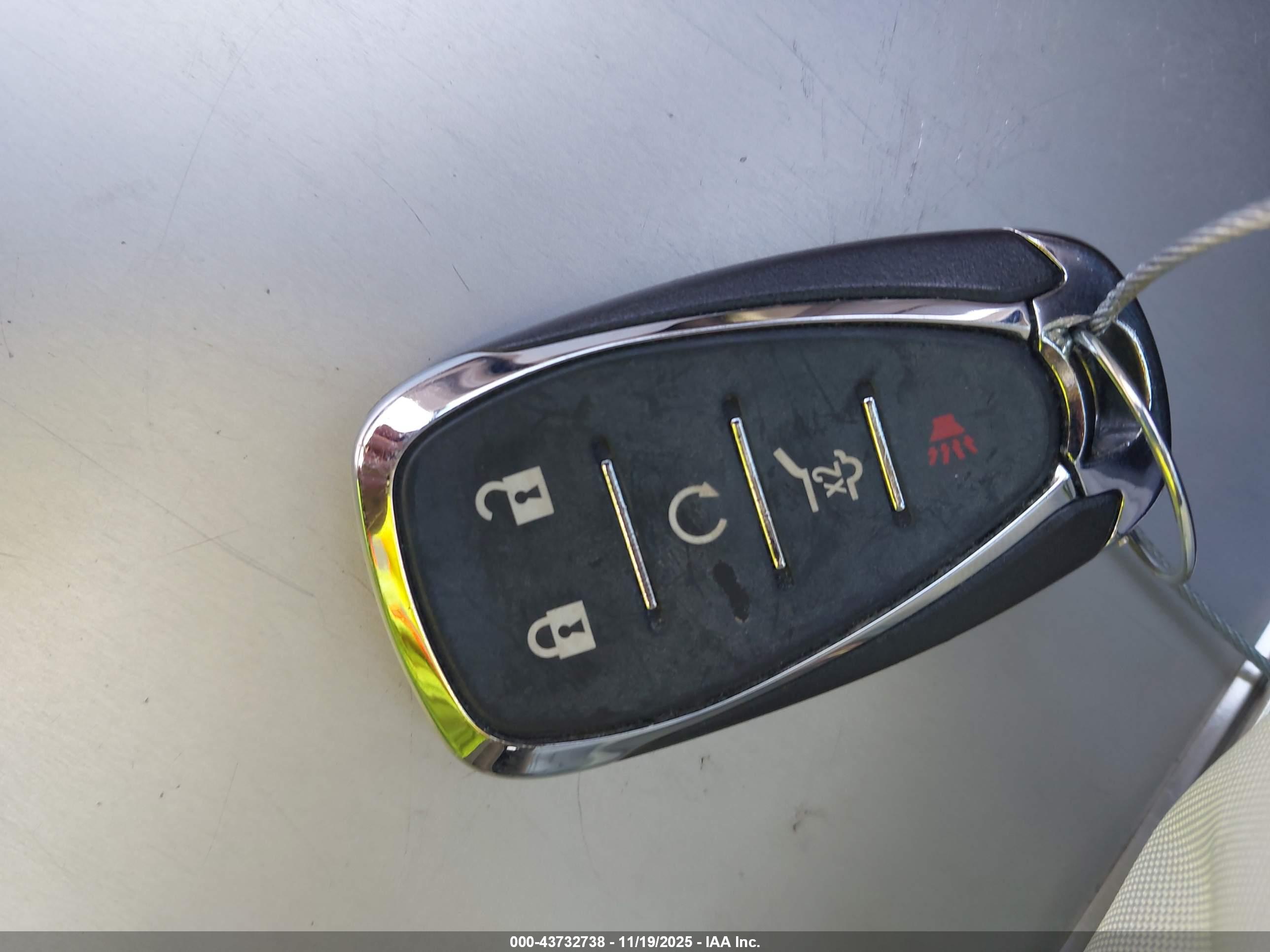CHEVROLET EQUINOX image 11