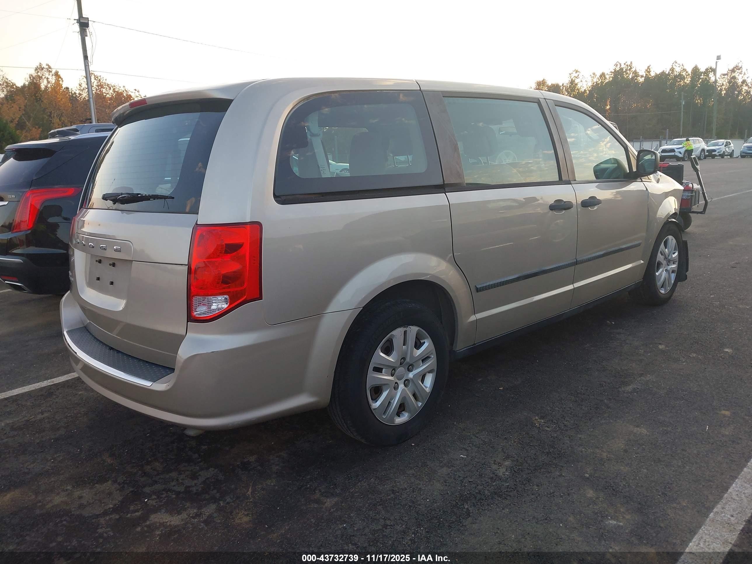 DODGE GRAND image 4