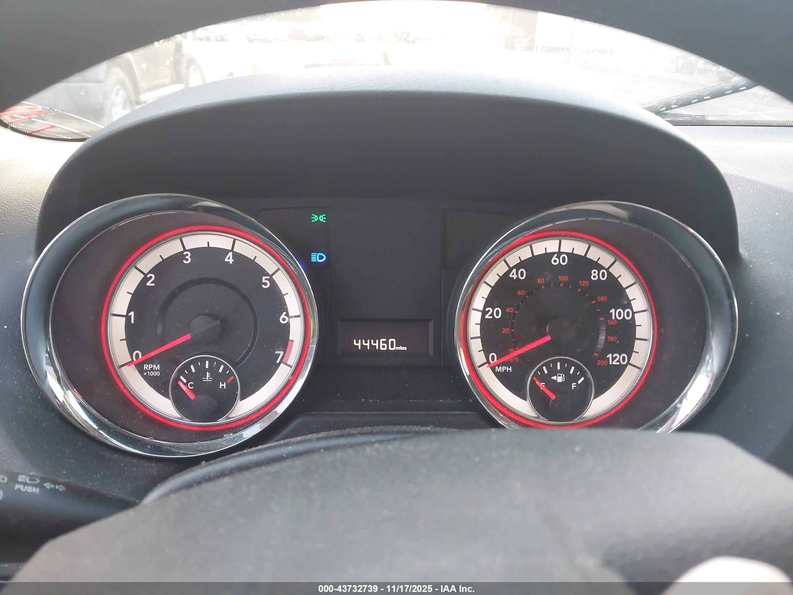 DODGE GRAND image 7