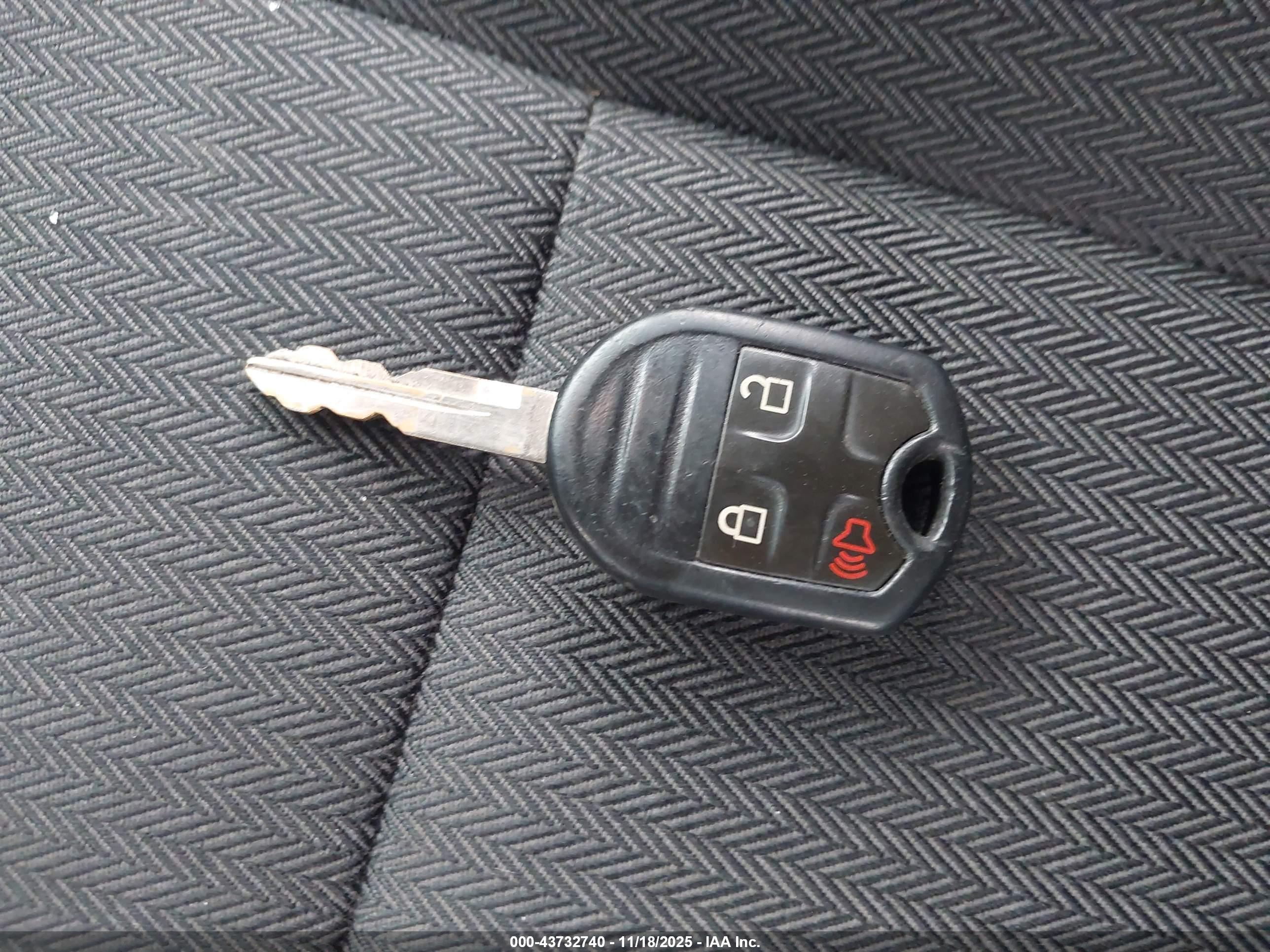 FORD FLEX image 11