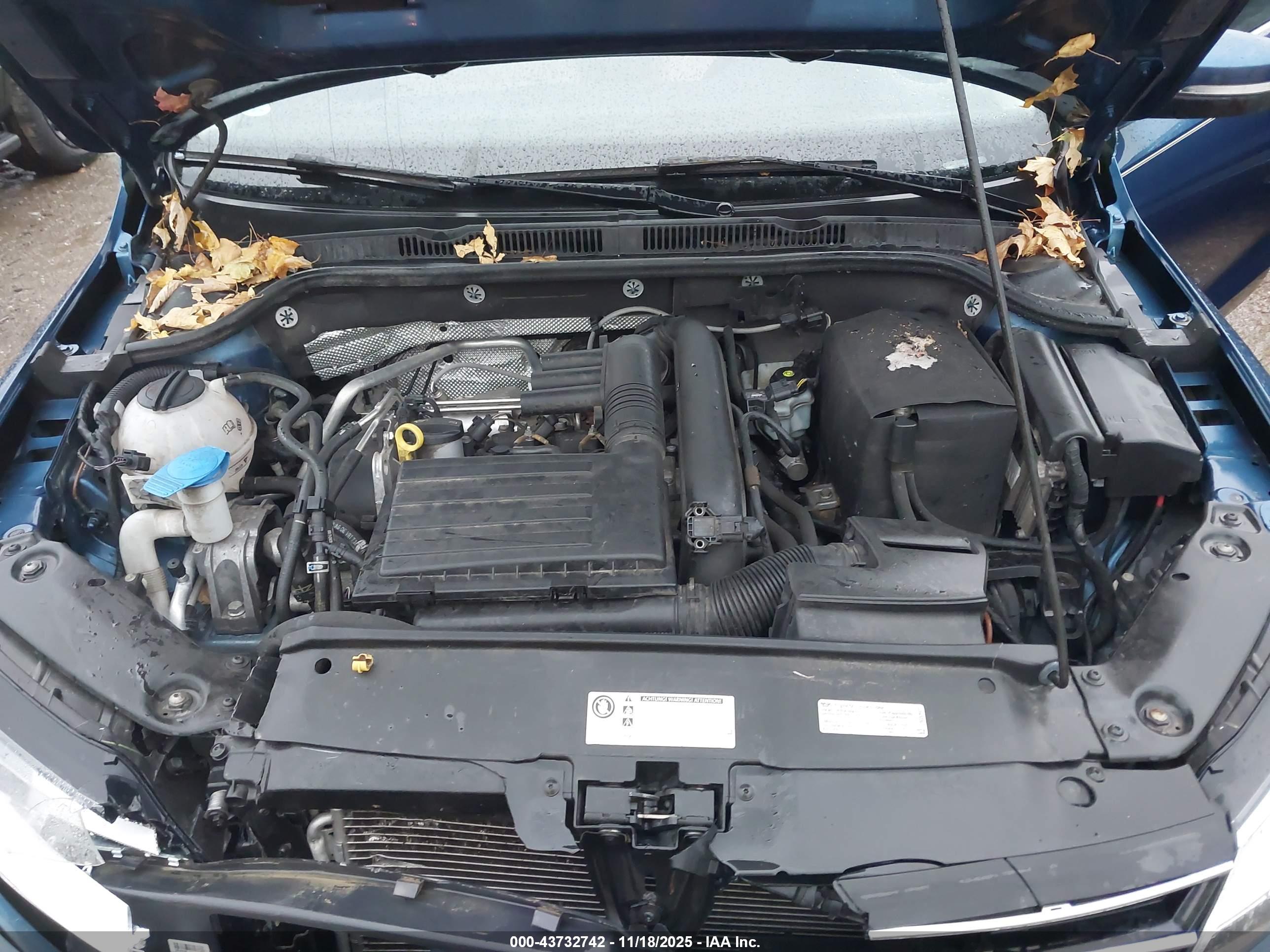 VOLKSWAGEN JETTA image 10