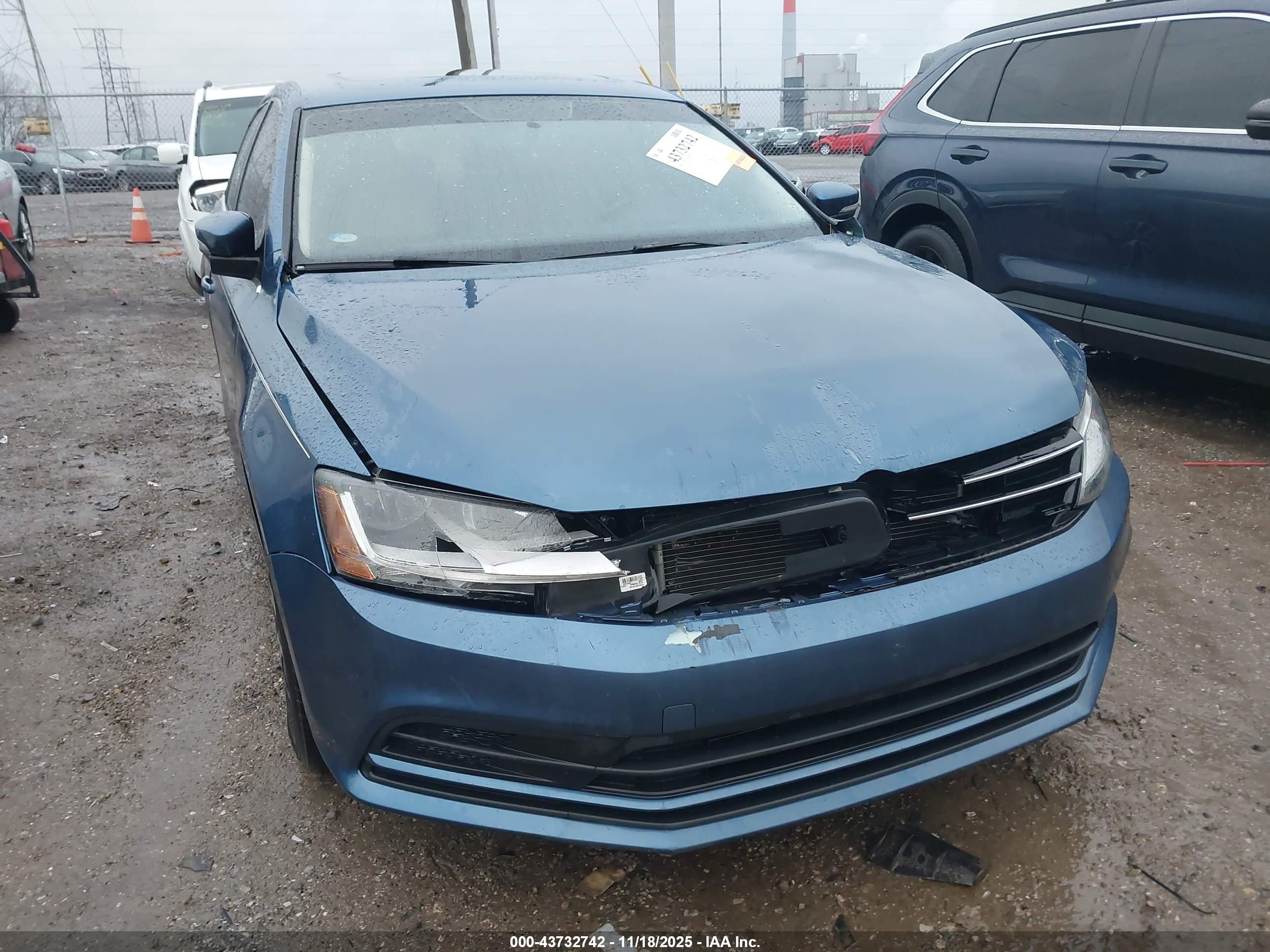 VOLKSWAGEN JETTA image 6
