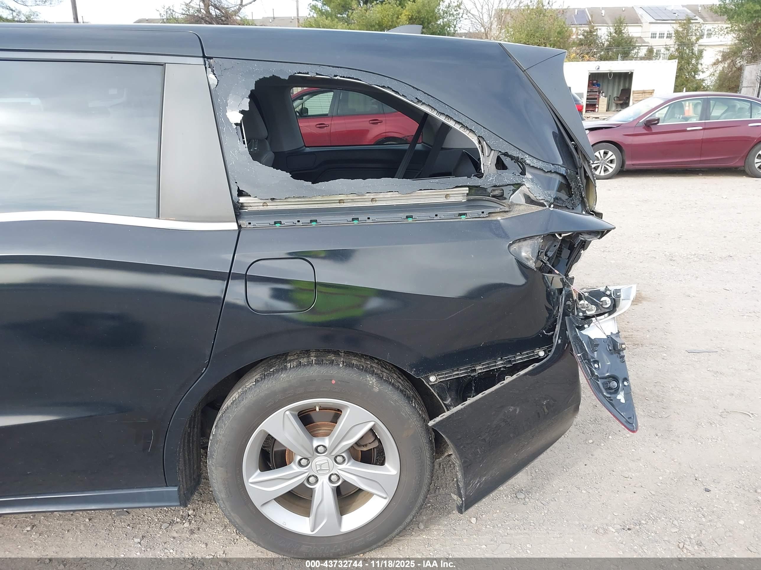 HONDA ODYSSEY image 6