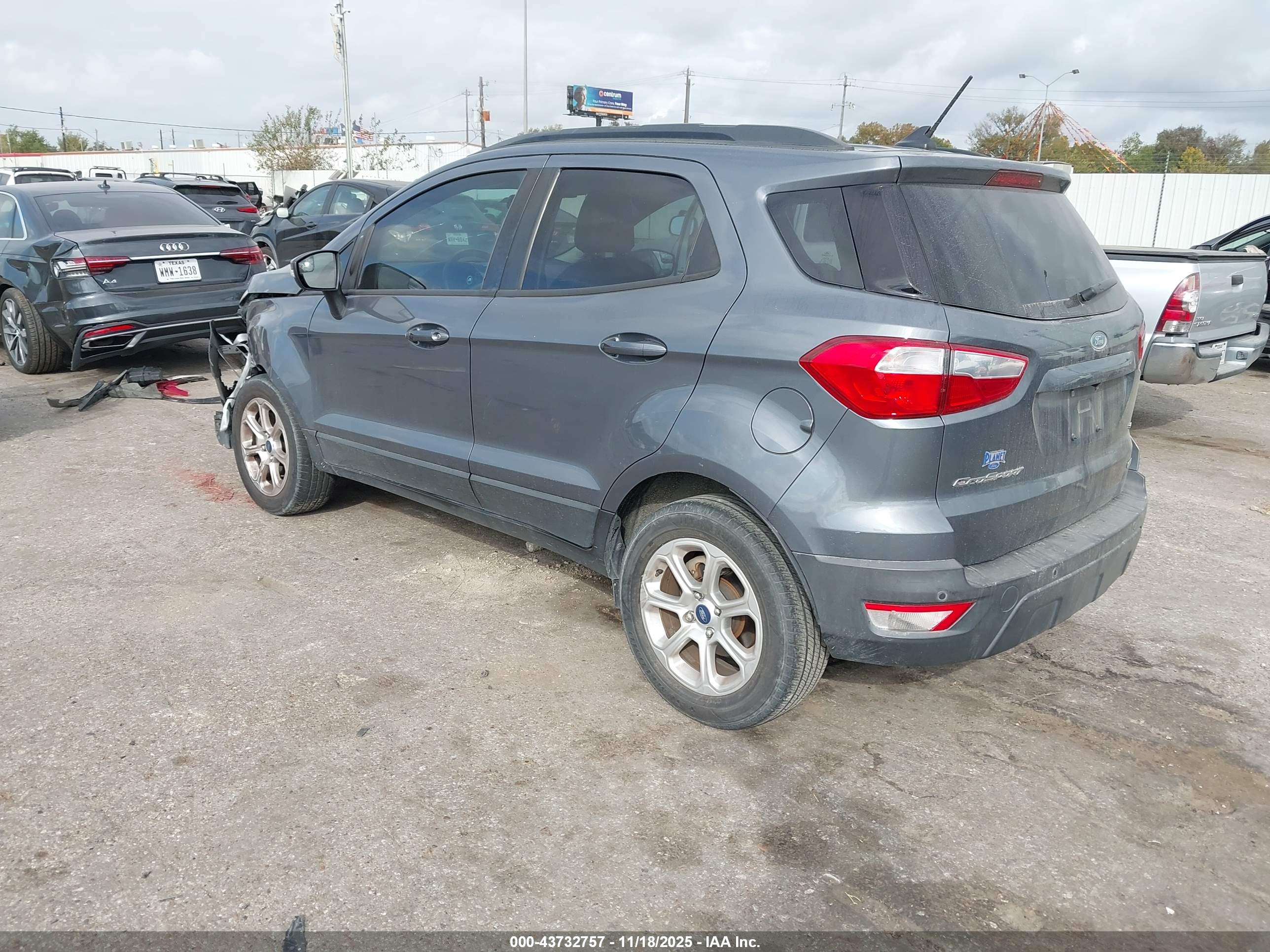 FORD ECOSPORT image 3