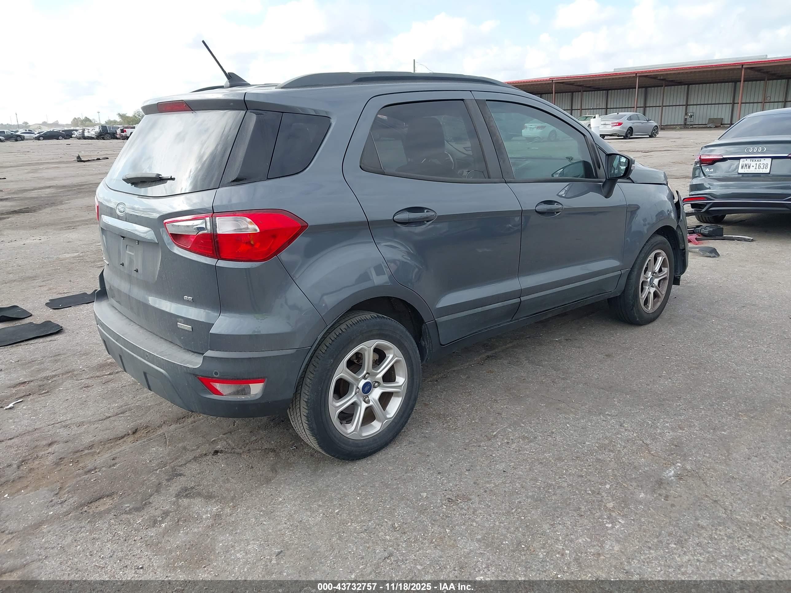 FORD ECOSPORT image 4