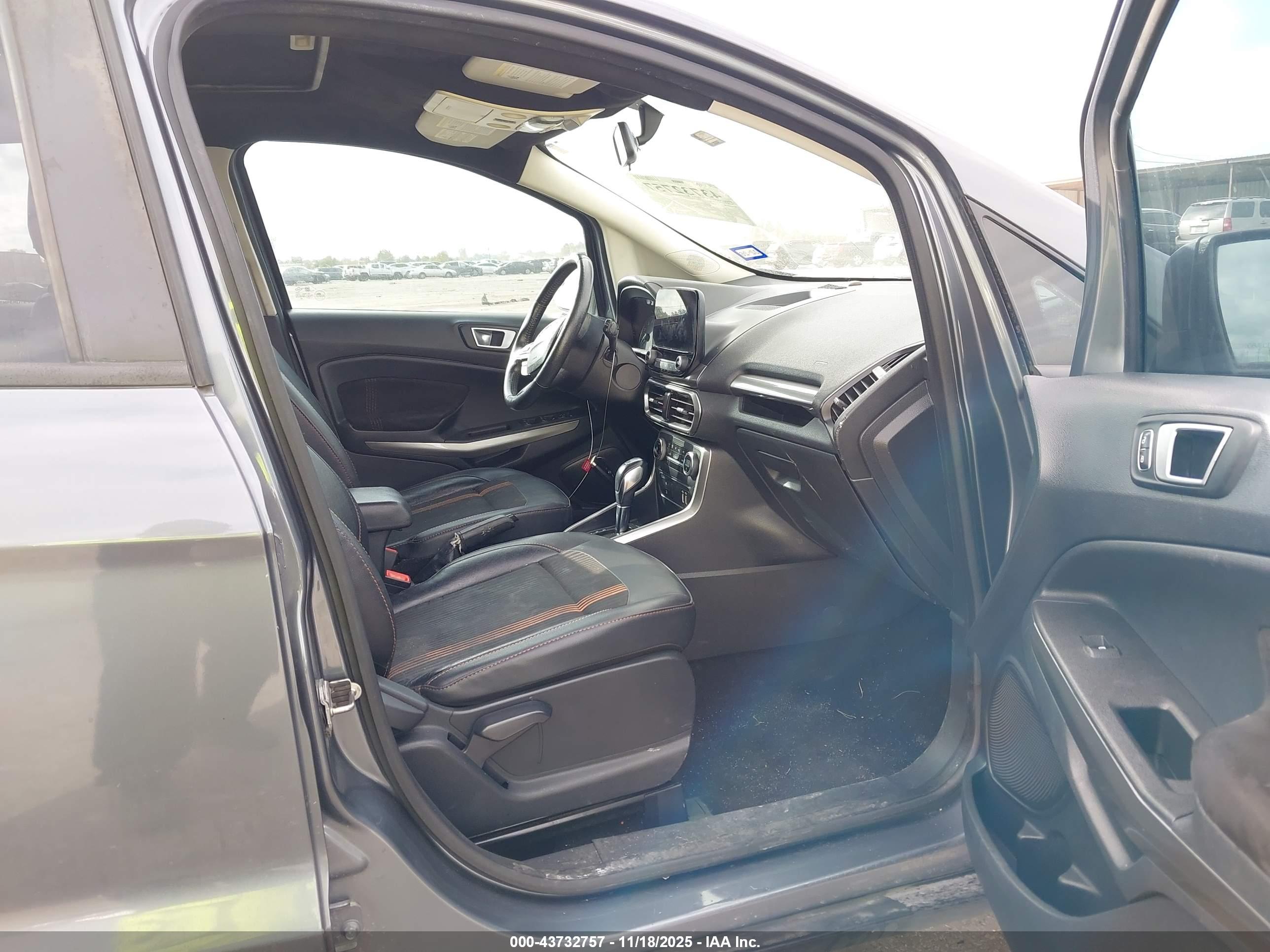 FORD ECOSPORT image 5