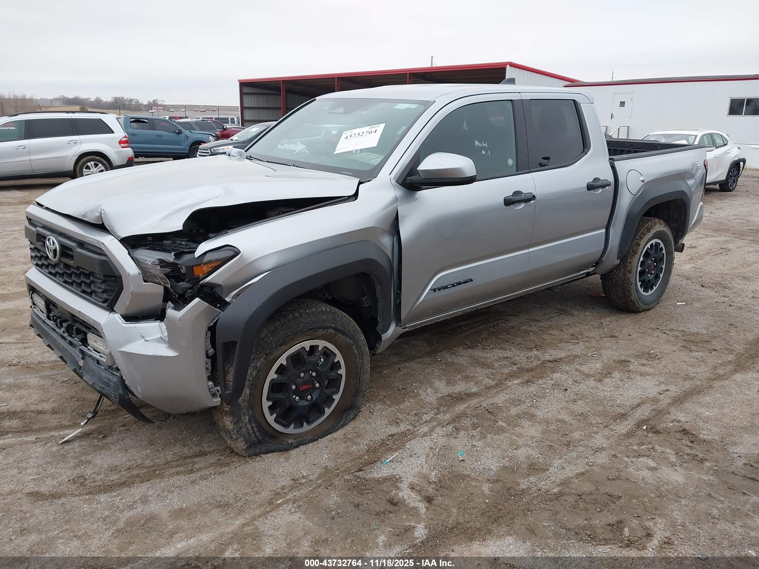 TOYOTA TACOMA image 2