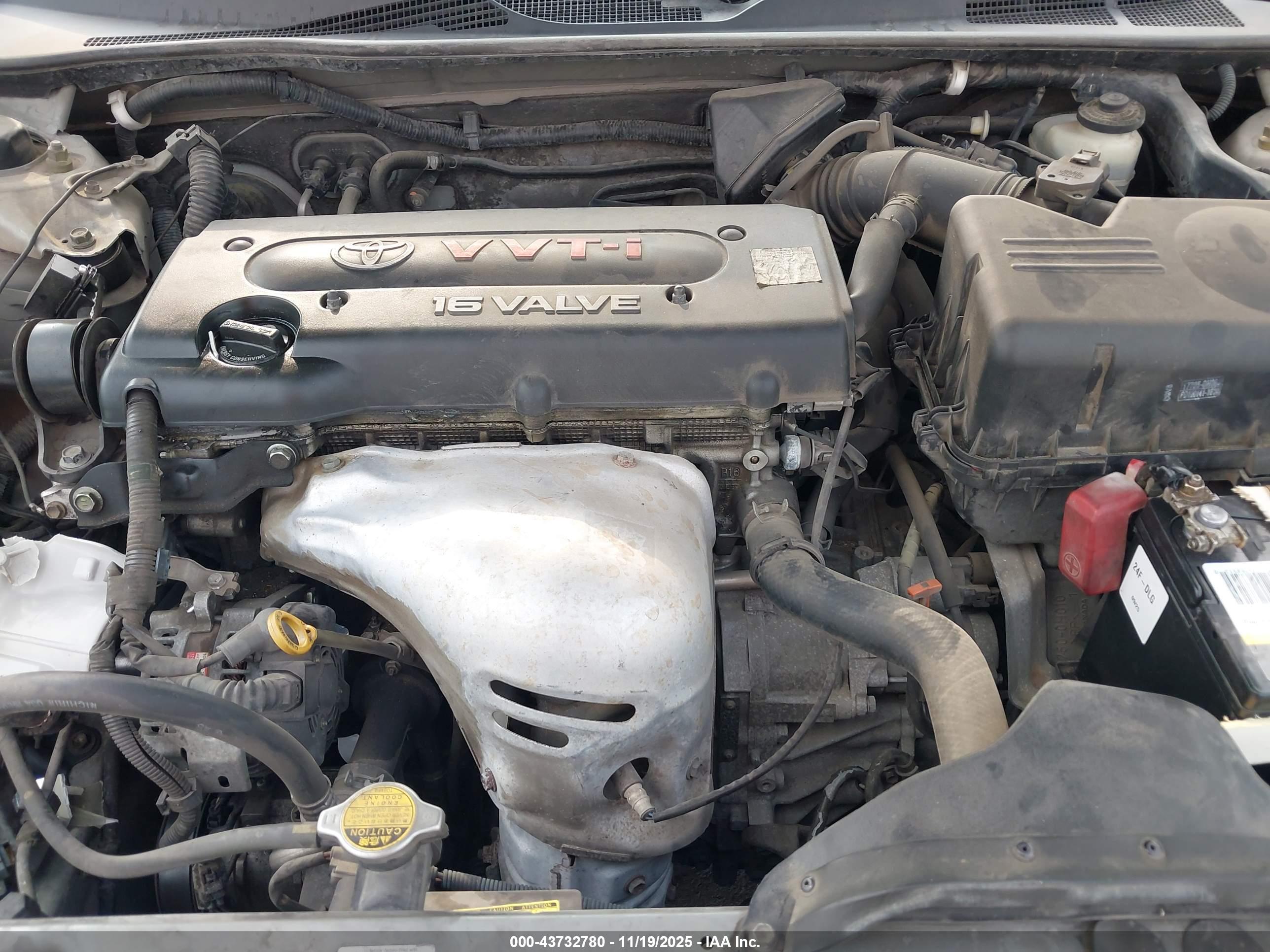 TOYOTA CAMRY image 10