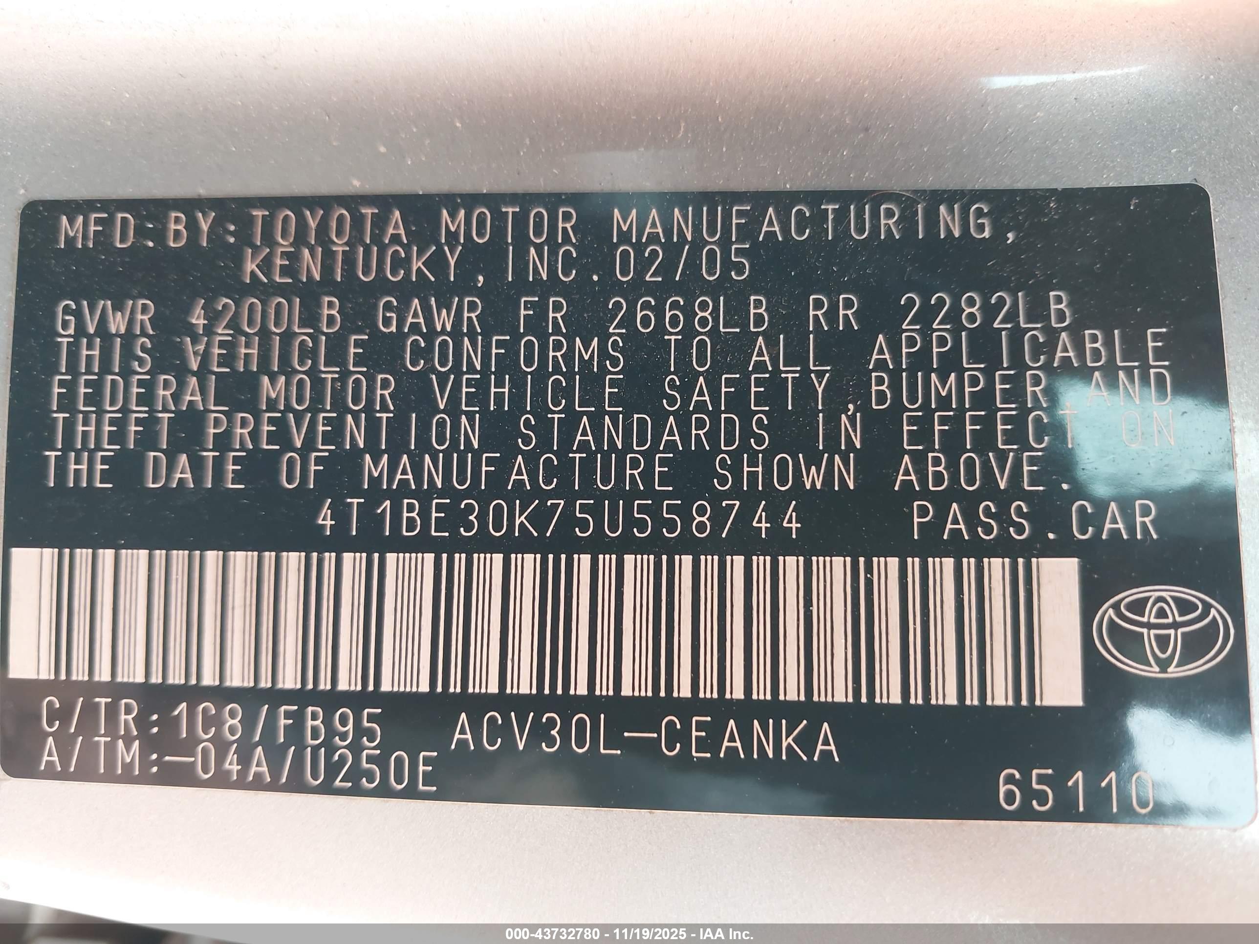 TOYOTA CAMRY image 9