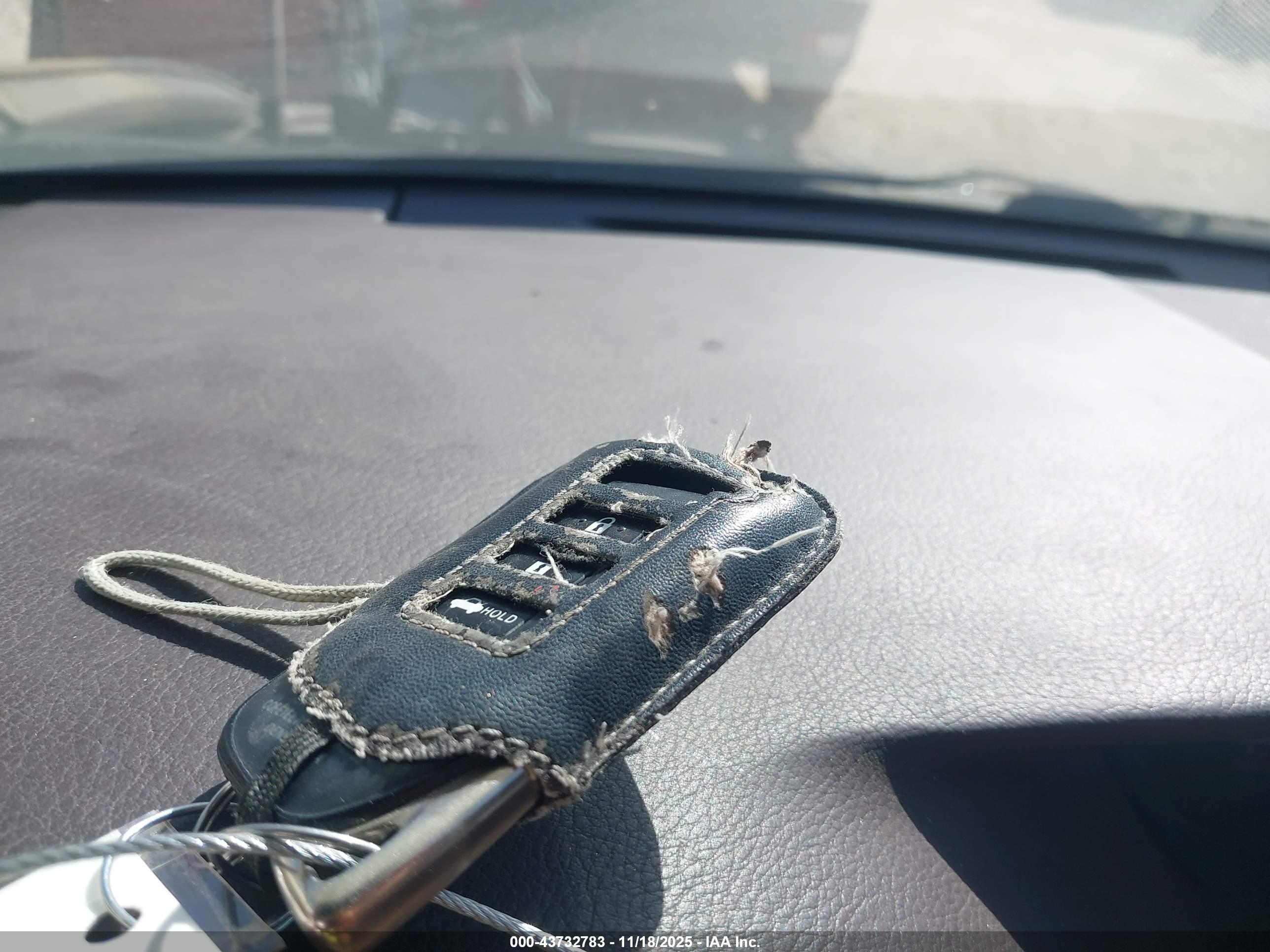 LEXUS ES image 11