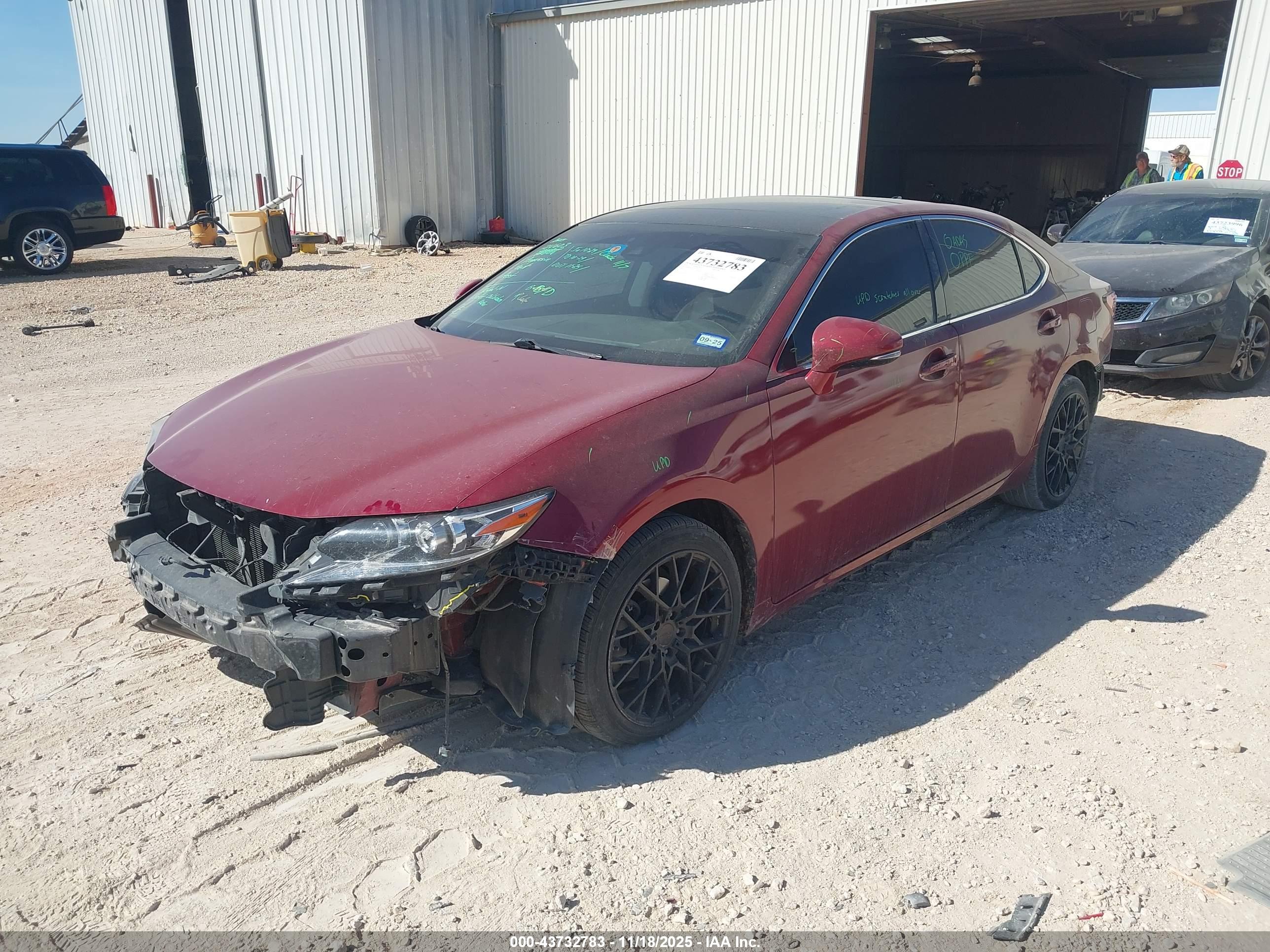 LEXUS ES image 2