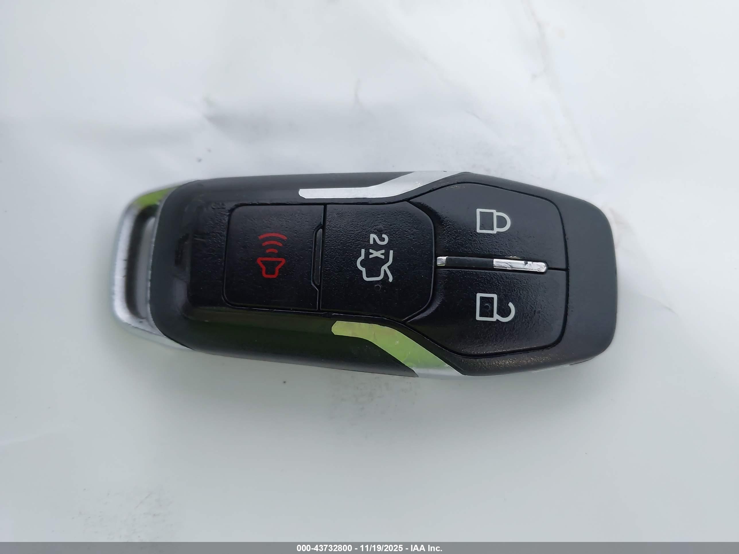FORD MUSTANG image 11