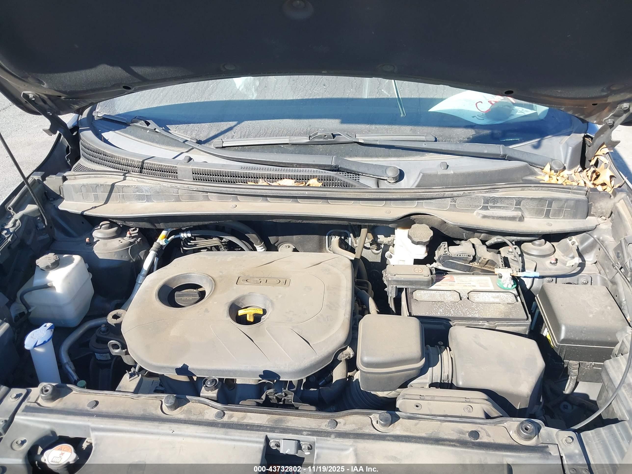 HYUNDAI TUCSON image 10