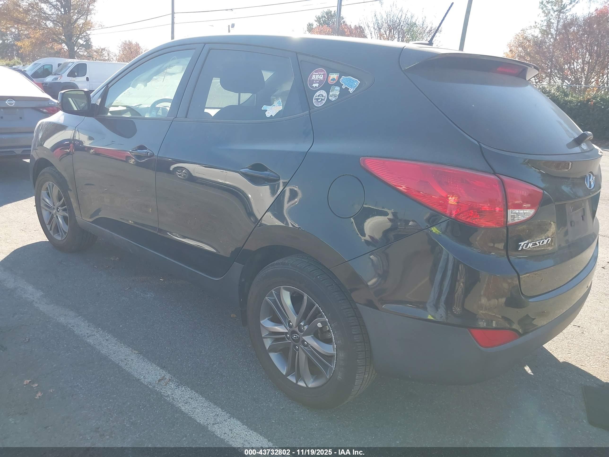 HYUNDAI TUCSON image 3
