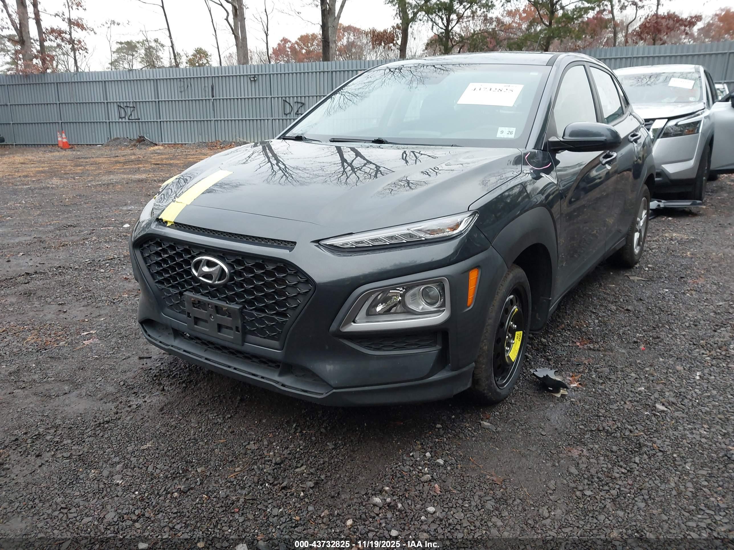 HYUNDAI KONA image 2