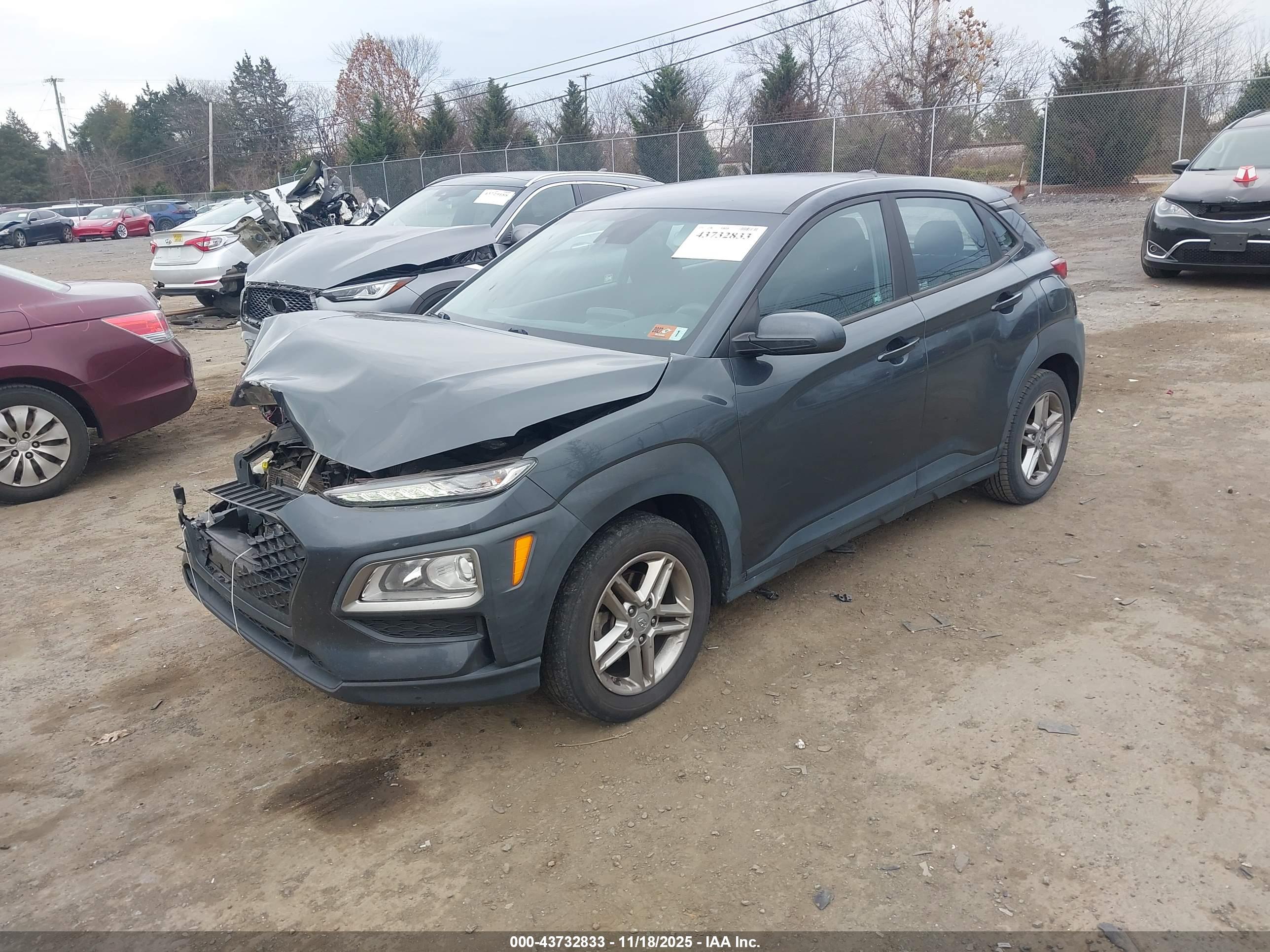 HYUNDAI KONA image 2