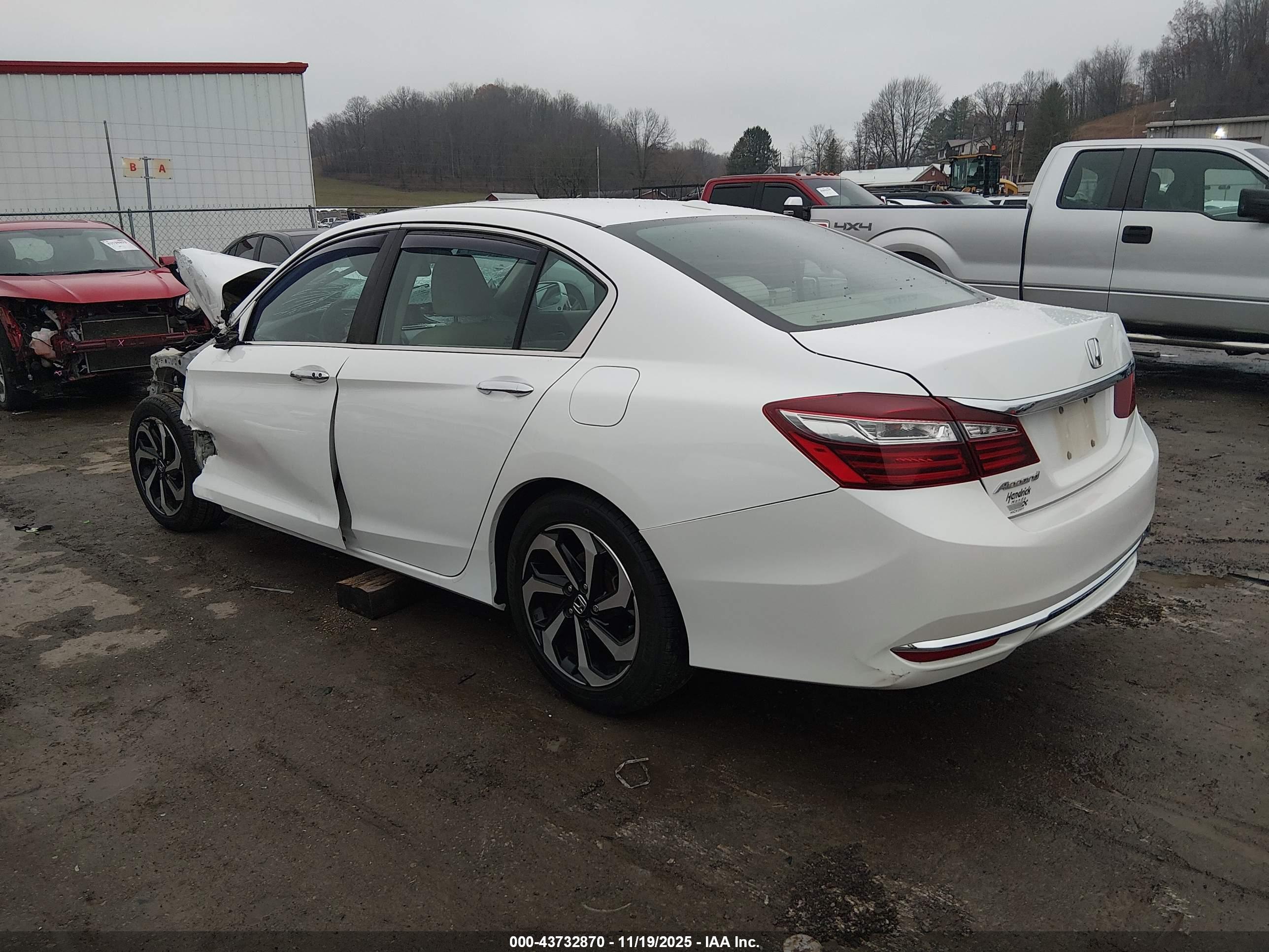 HONDA ACCORD image 3