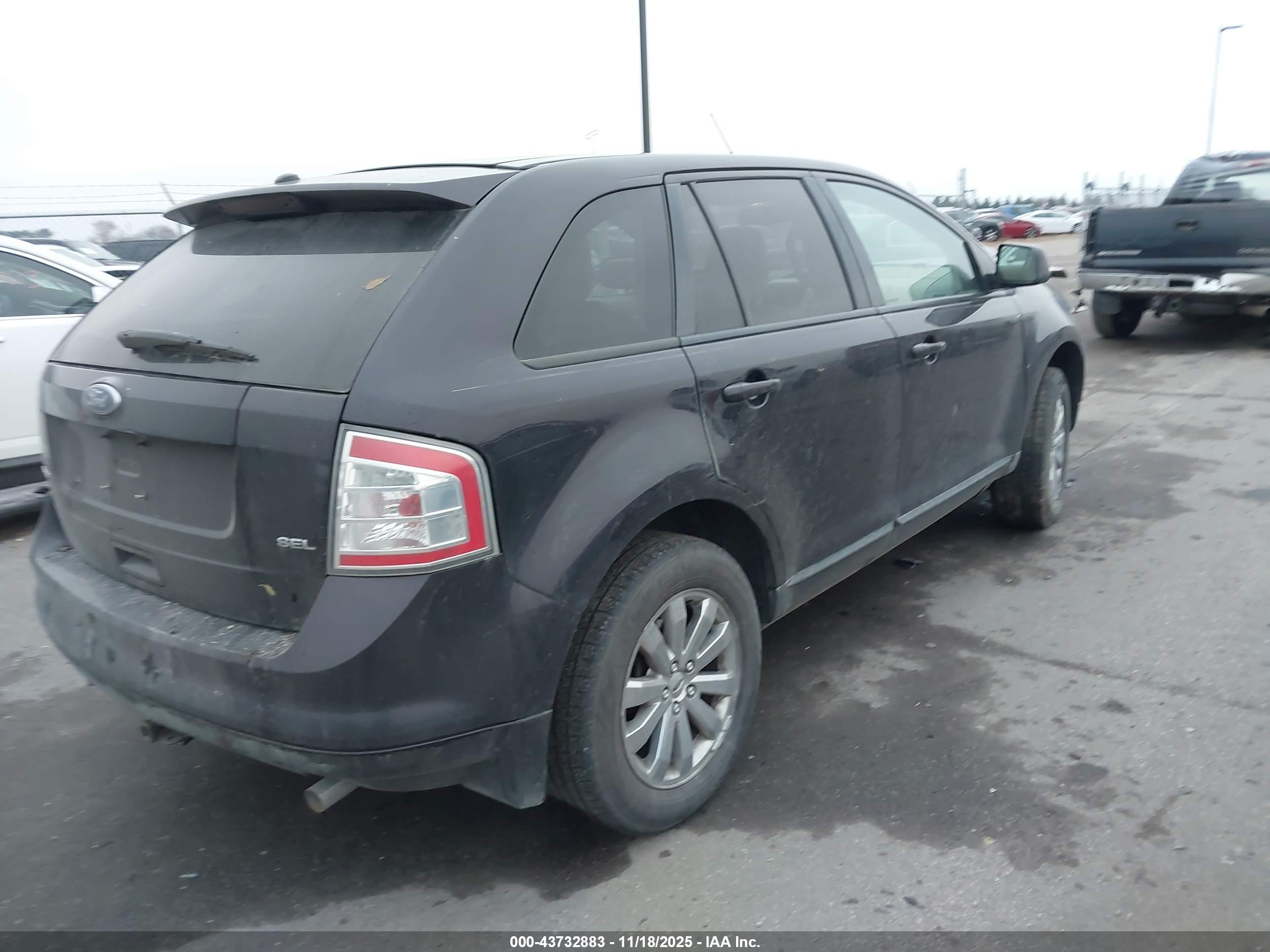 FORD EDGE image 4
