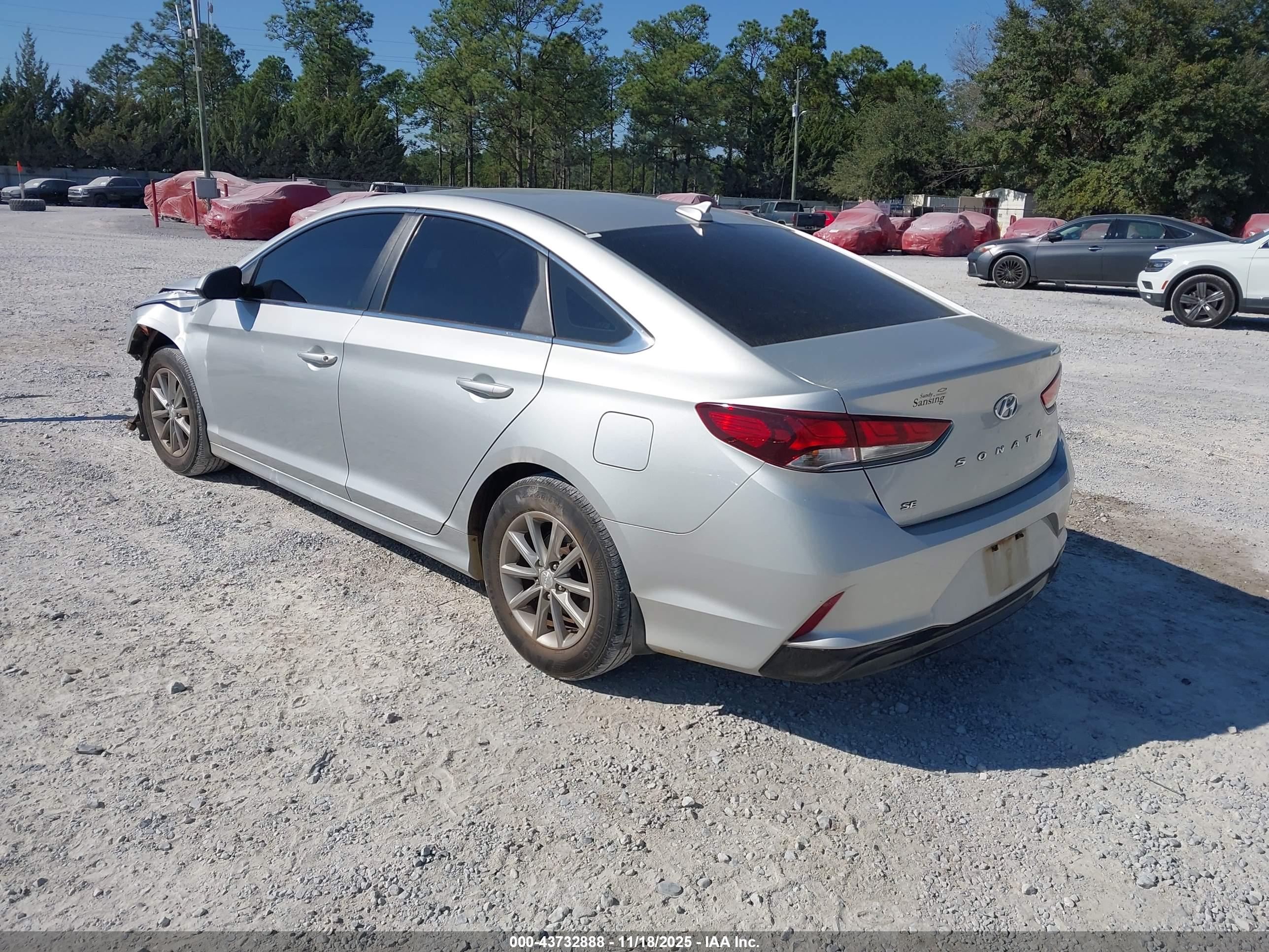 HYUNDAI SONATA image 3