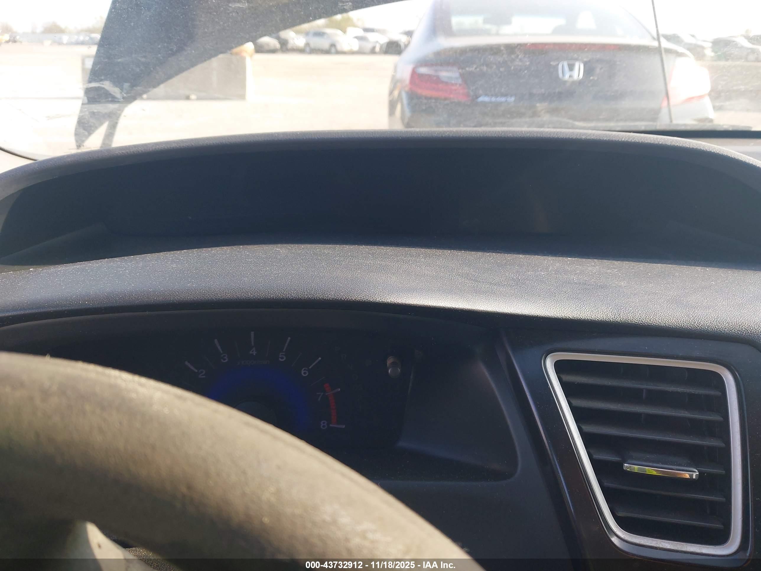HONDA CIVIC image 7