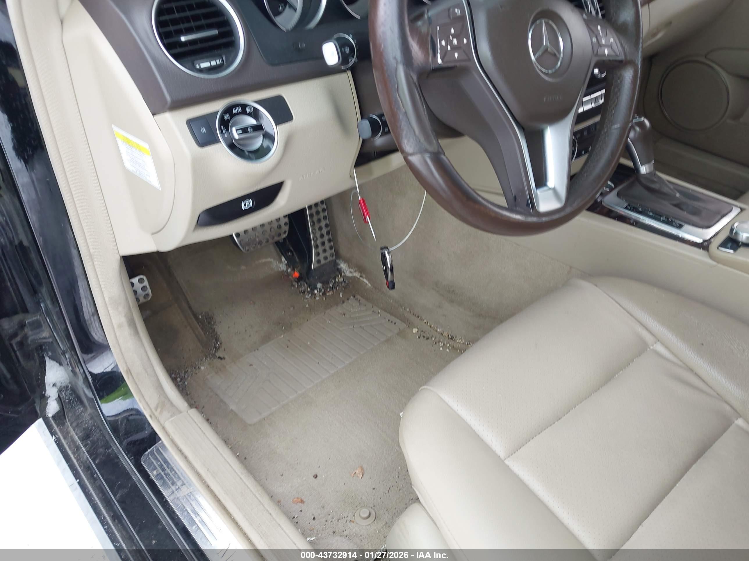 MERCEDES-BENZ C image 11