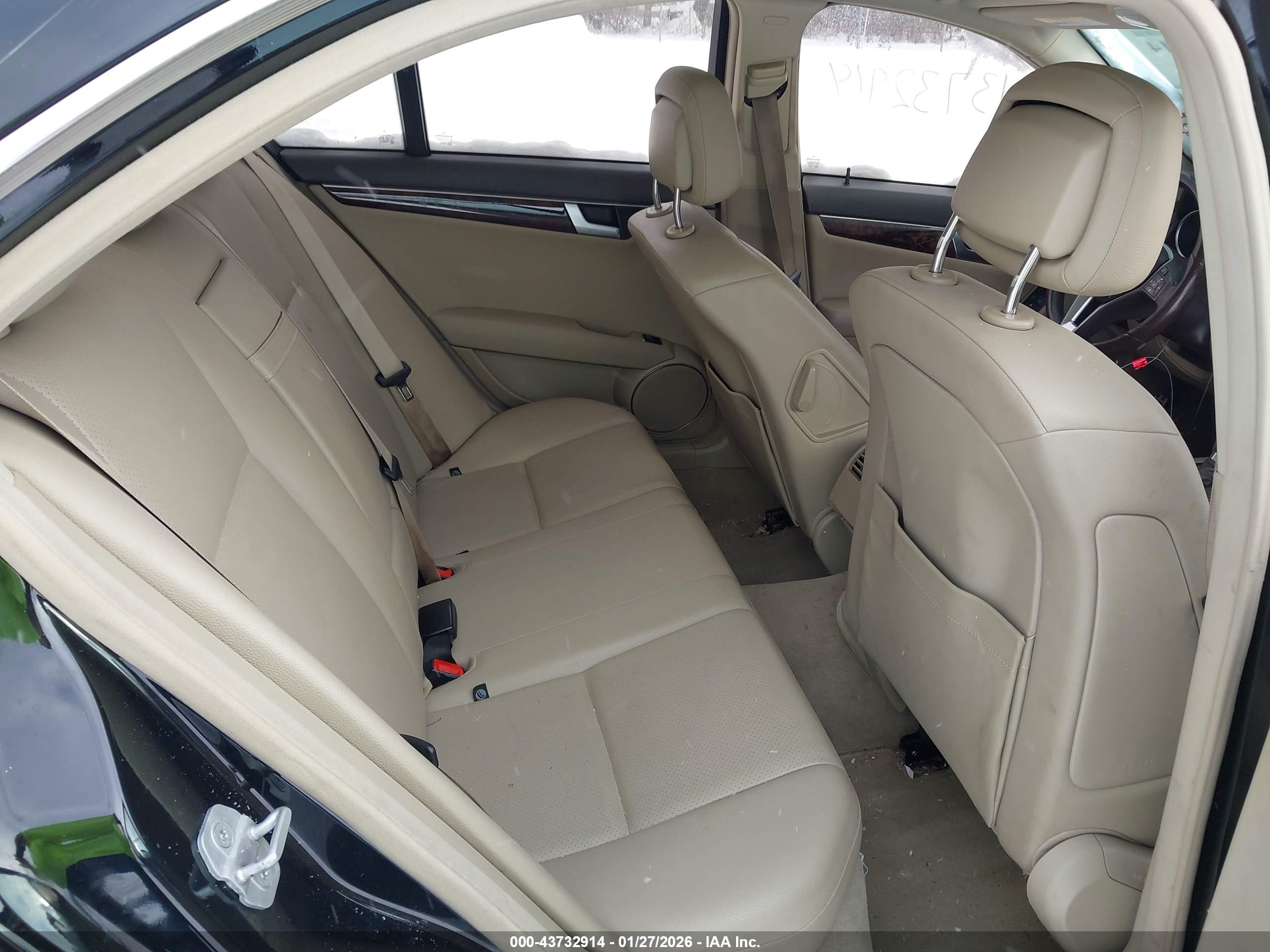 MERCEDES-BENZ C image 8