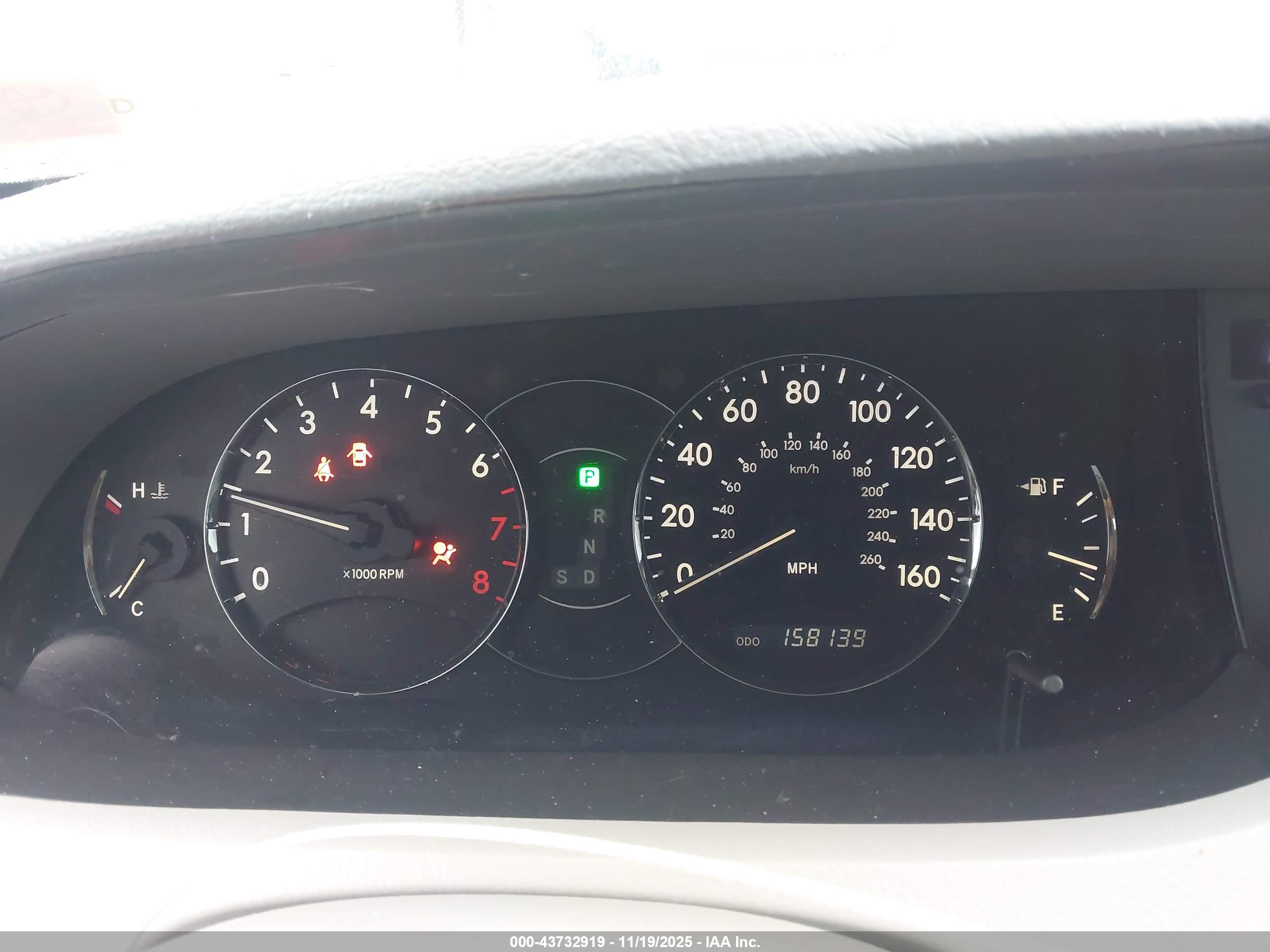 TOYOTA AVALON image 7