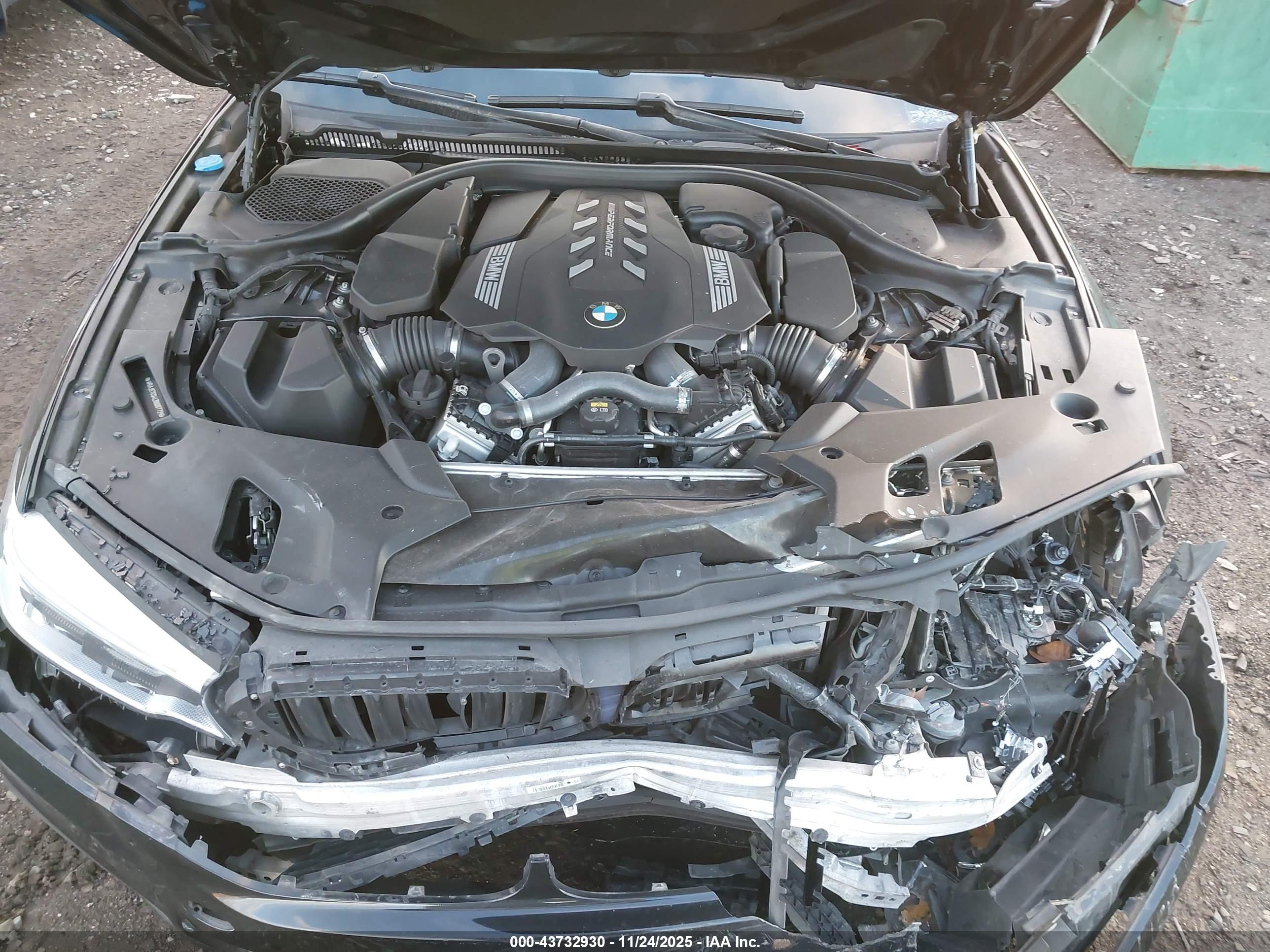 BMW M550I image 10