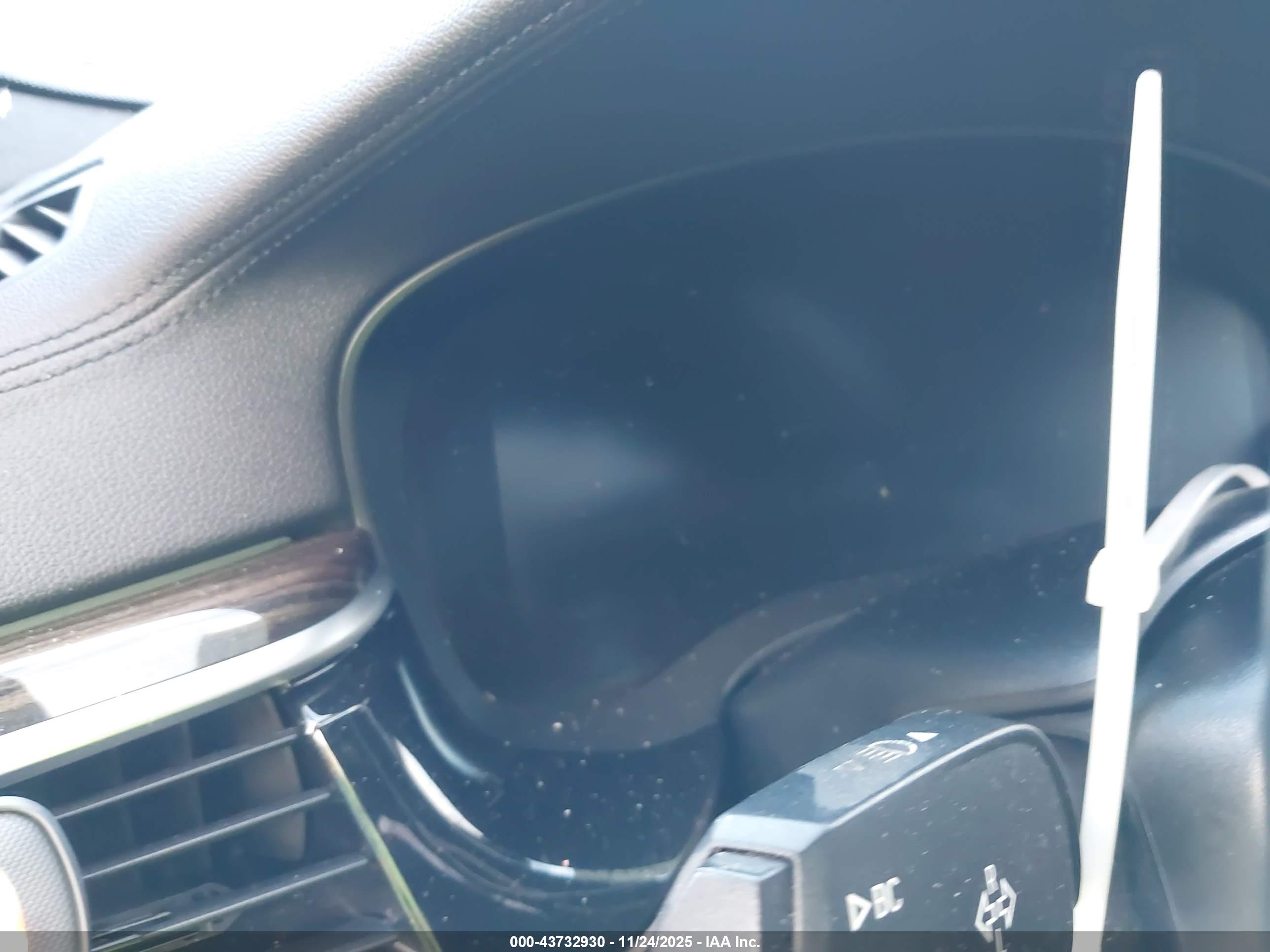 BMW M550I image 7