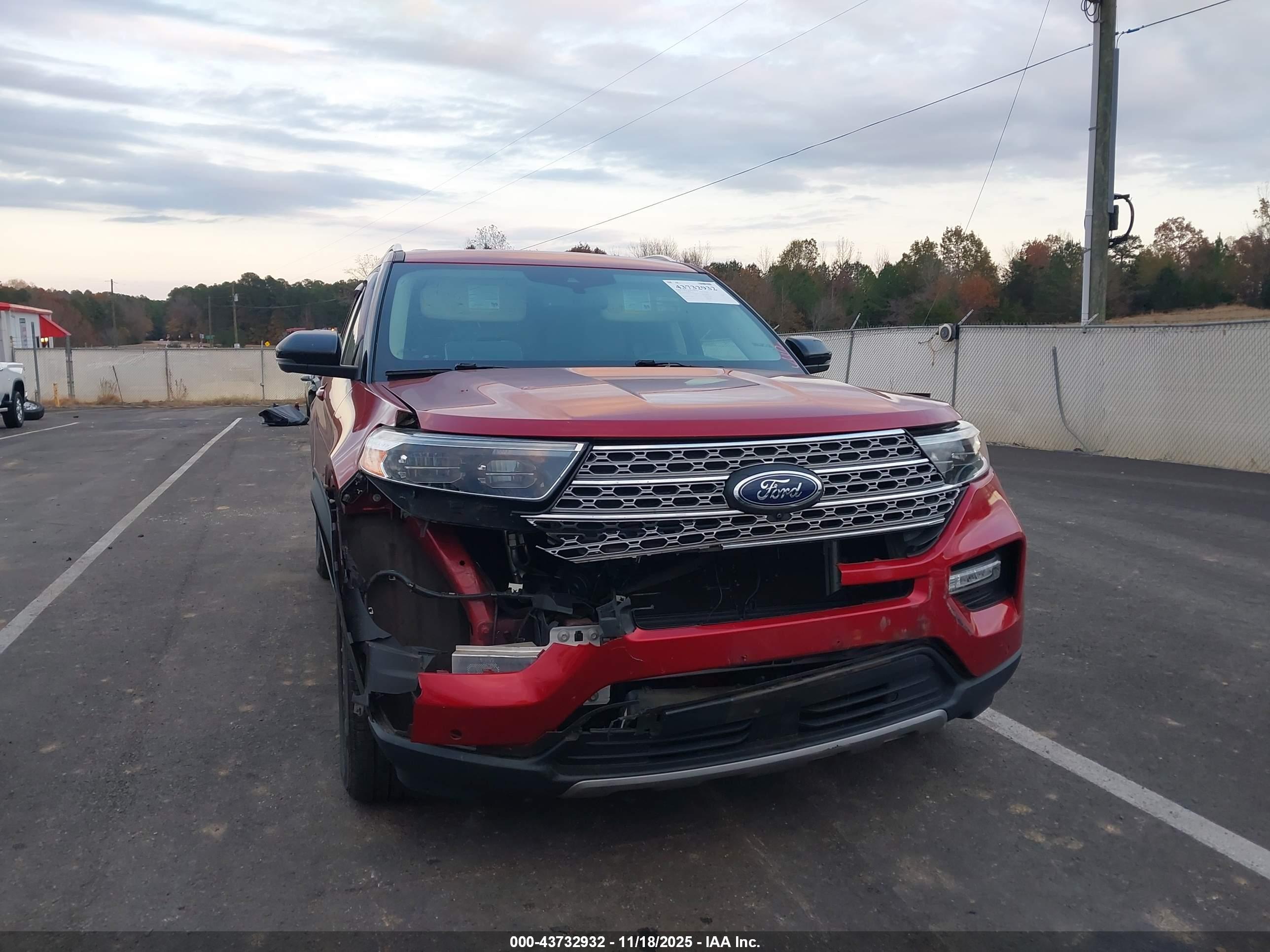 FORD EXPLORER image 6