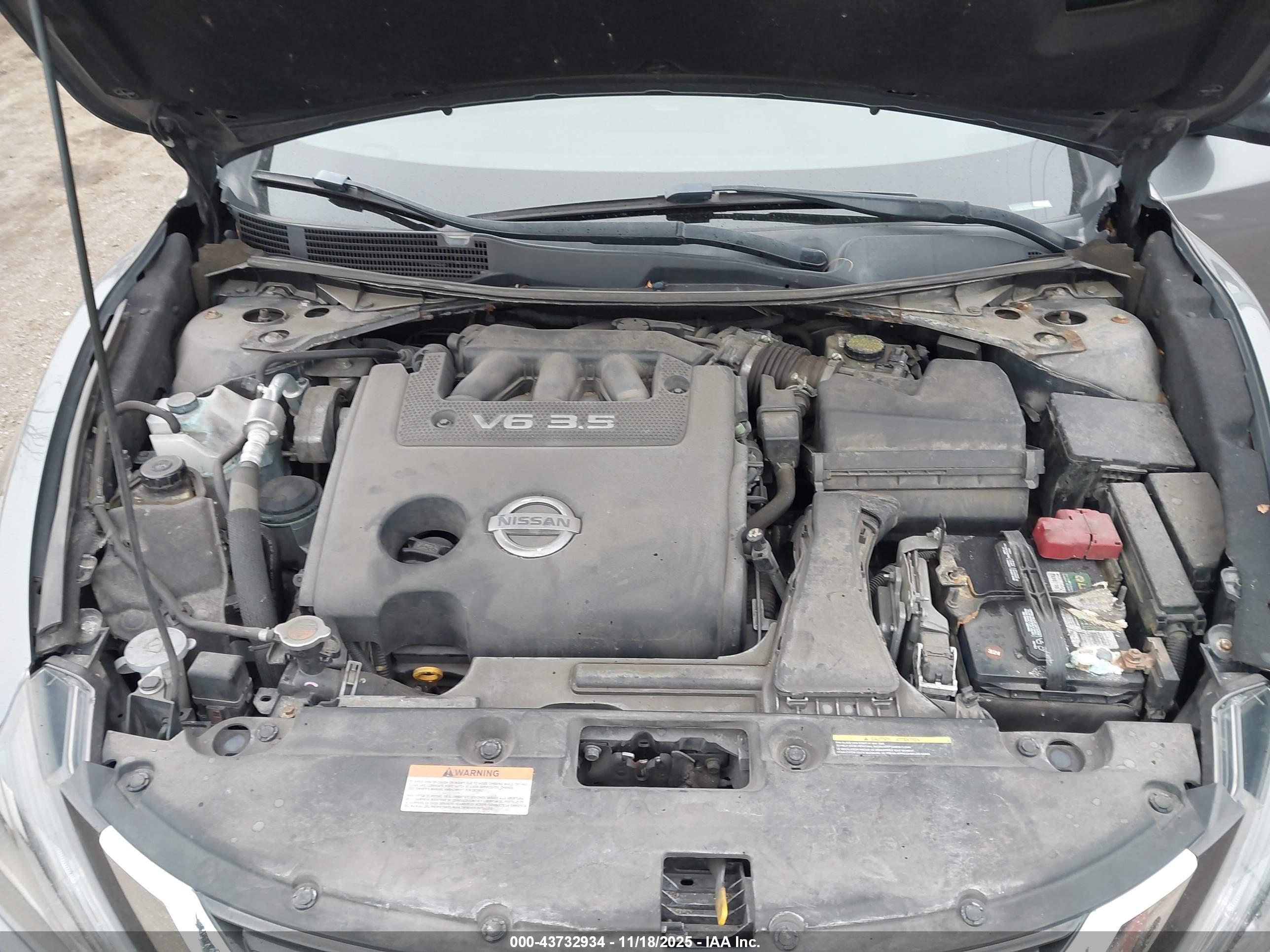 NISSAN ALTIMA image 10